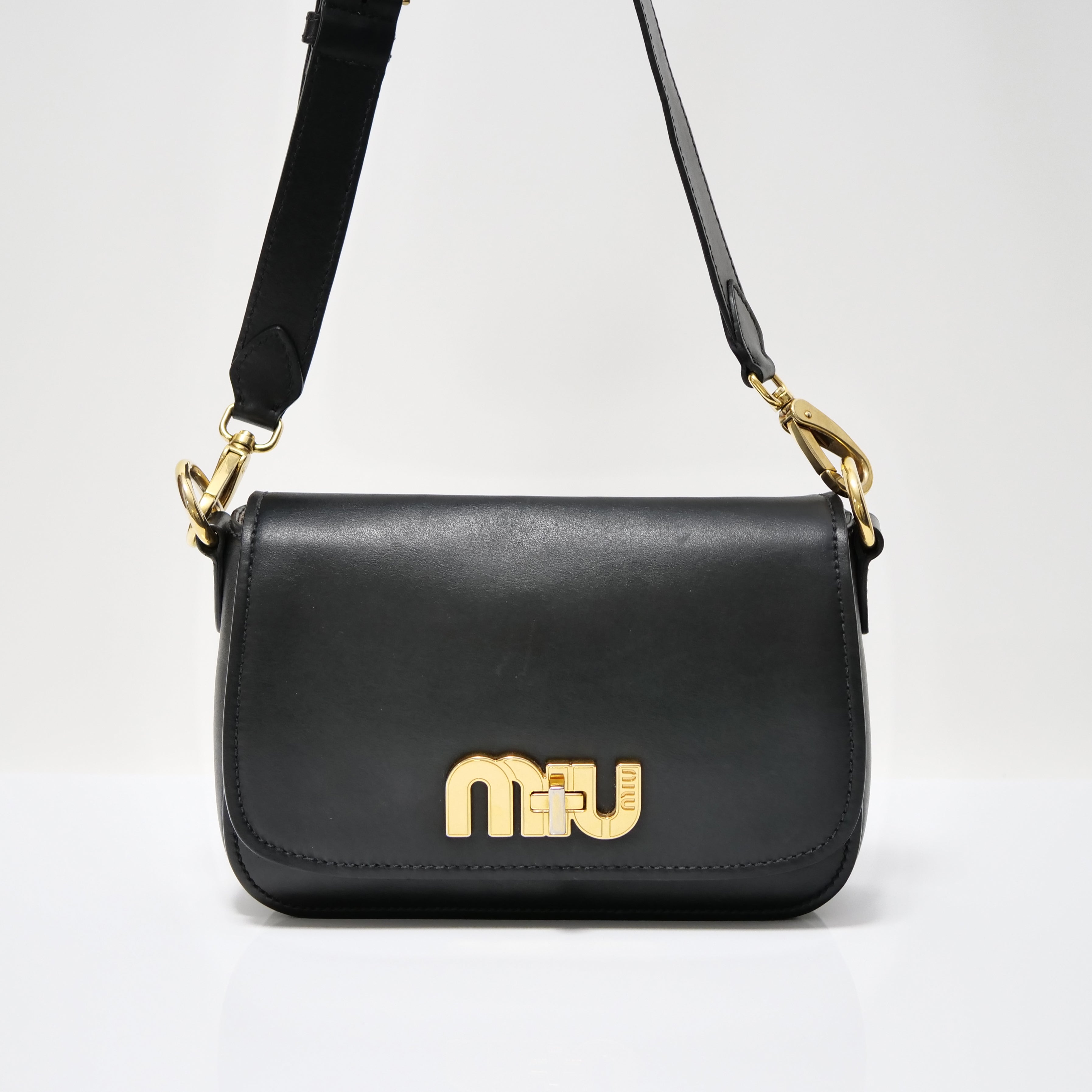 MIUMIU ミュウミュウ ロゴ ショルダーバッグ 5BD071 BK CITY CARF