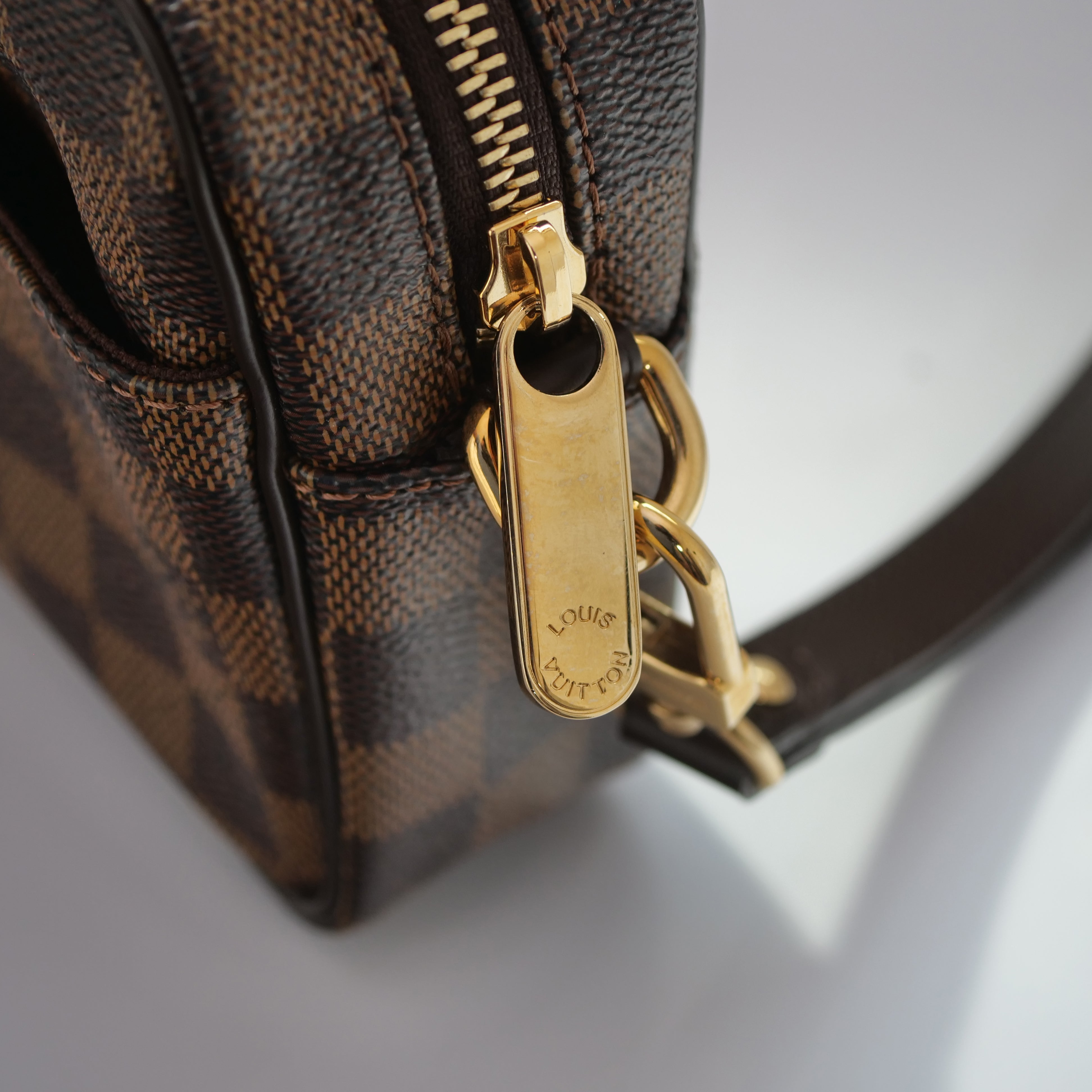 LOUIS VUITTON Pochette Bie Macao Damier Clutch Bag N61739
