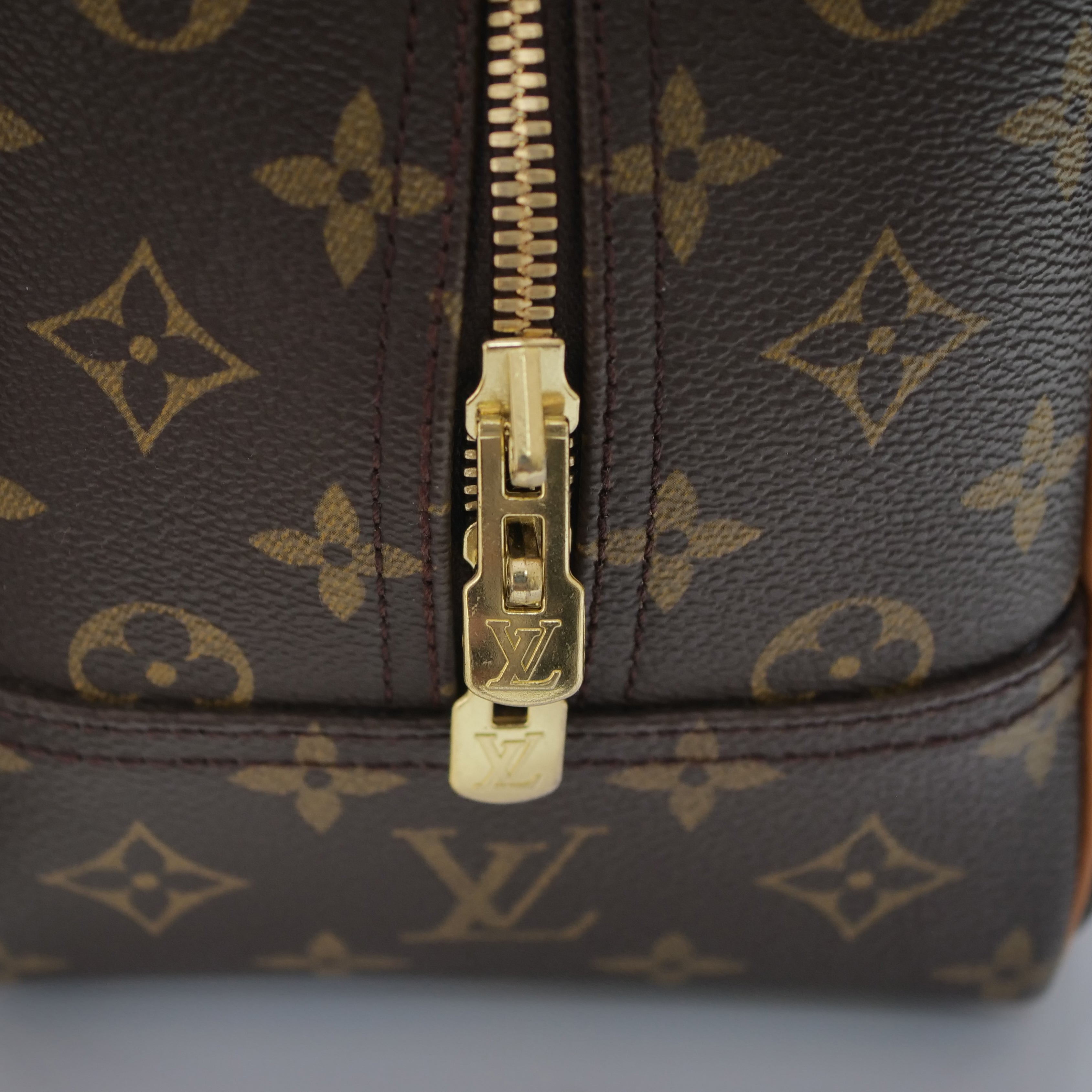 LOUIS VUITTON Deauville Monogram Hand Bag M47270