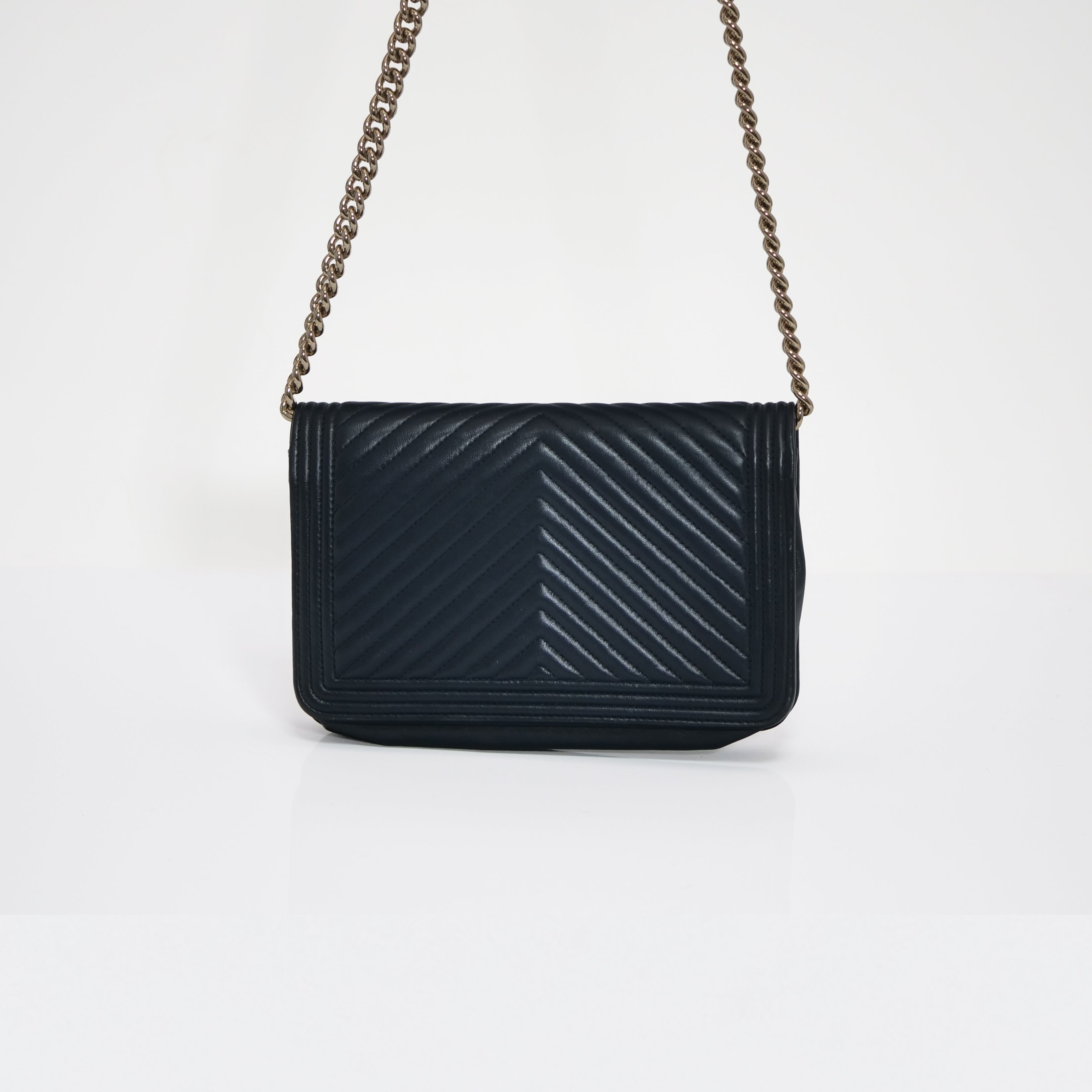 CHANEL Boy Chanel V-Stitch Lambskin Chain Wallet Navy