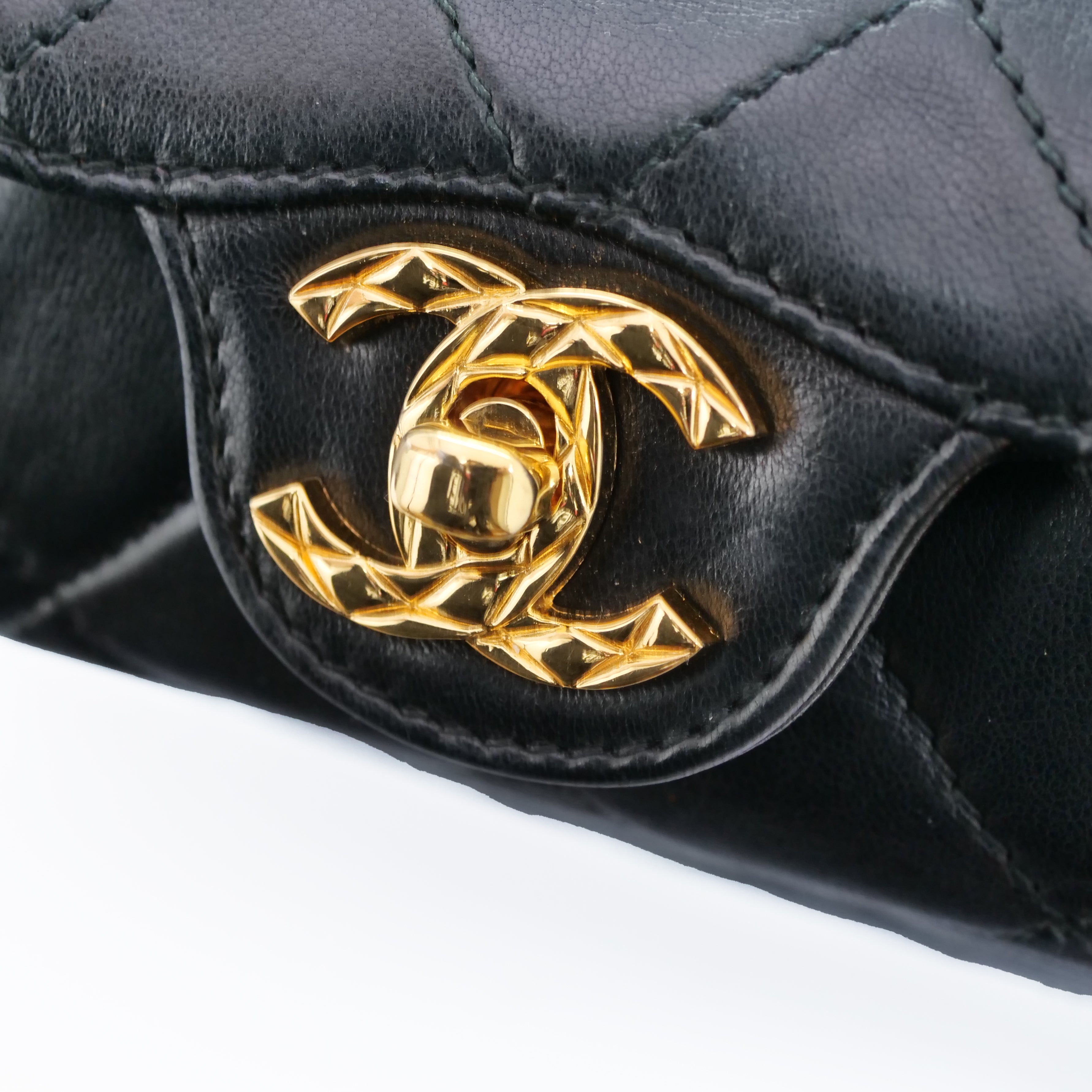 CHANEL Vintage 1990s” Shoulder Bag Leather Black