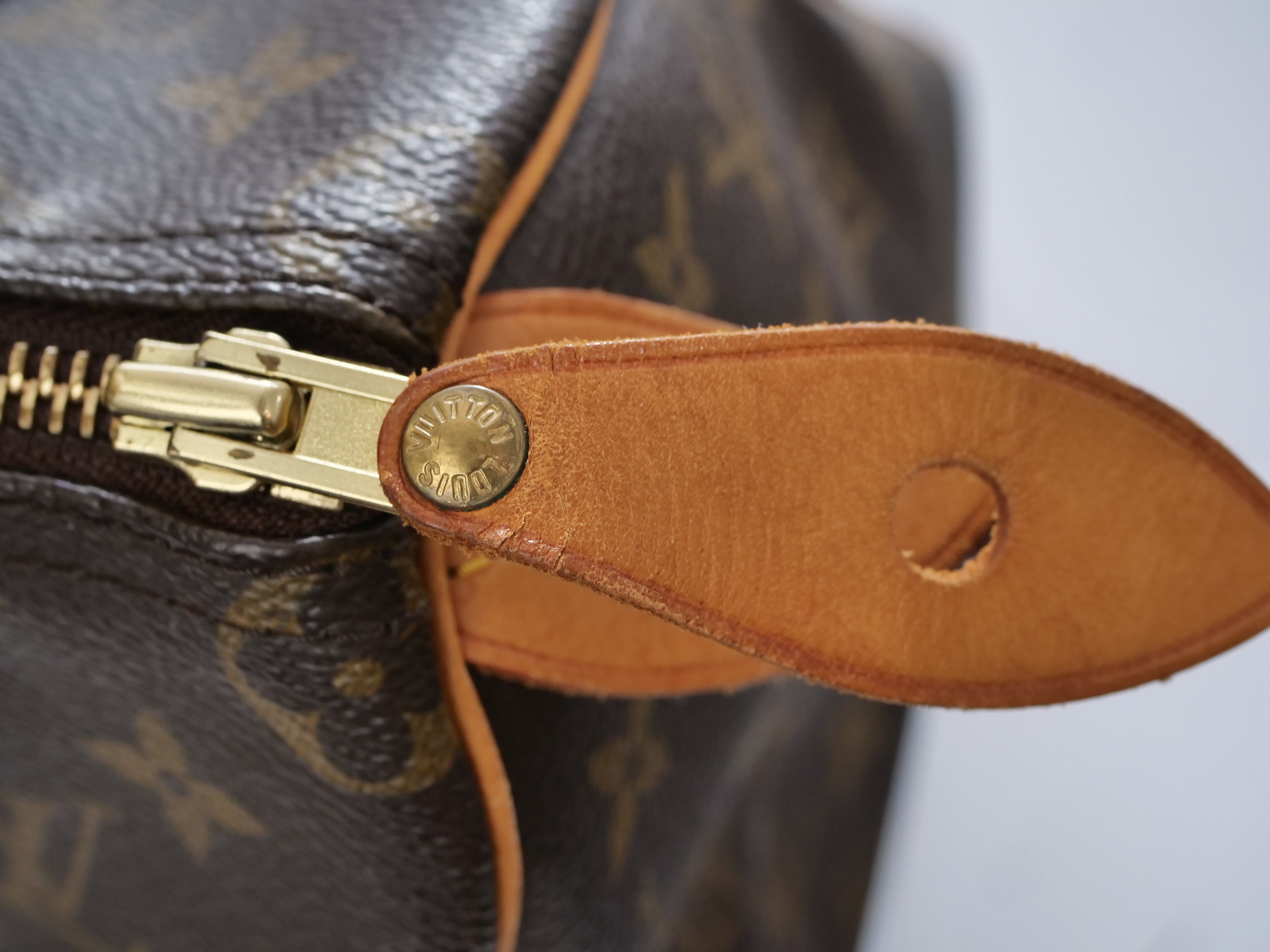 LOUIS VUITTON Speedy 25 Monogram Hand Bag