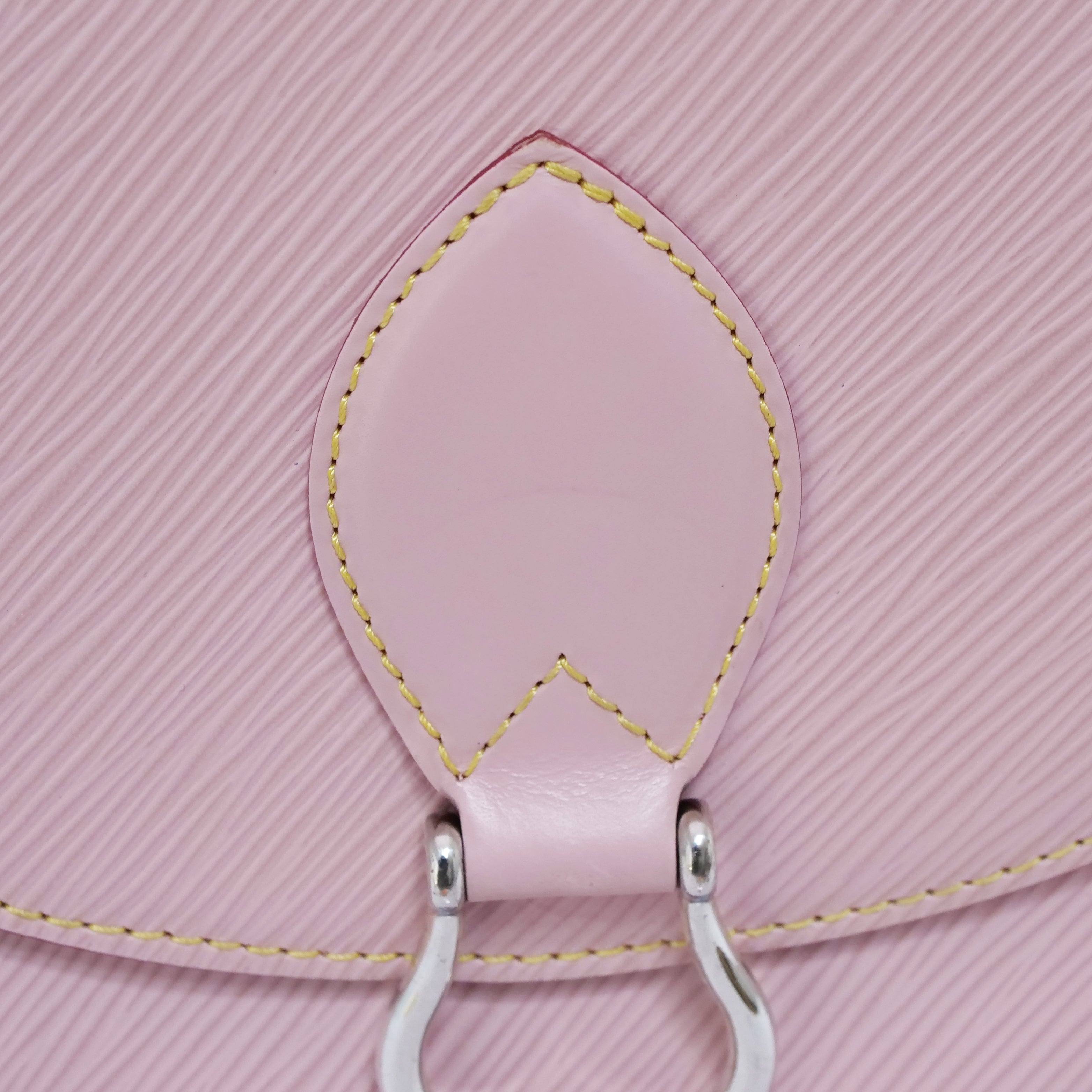 LOUIS VUITTON Epi Saint Cloud Shoulder Bag Rose Ballerine