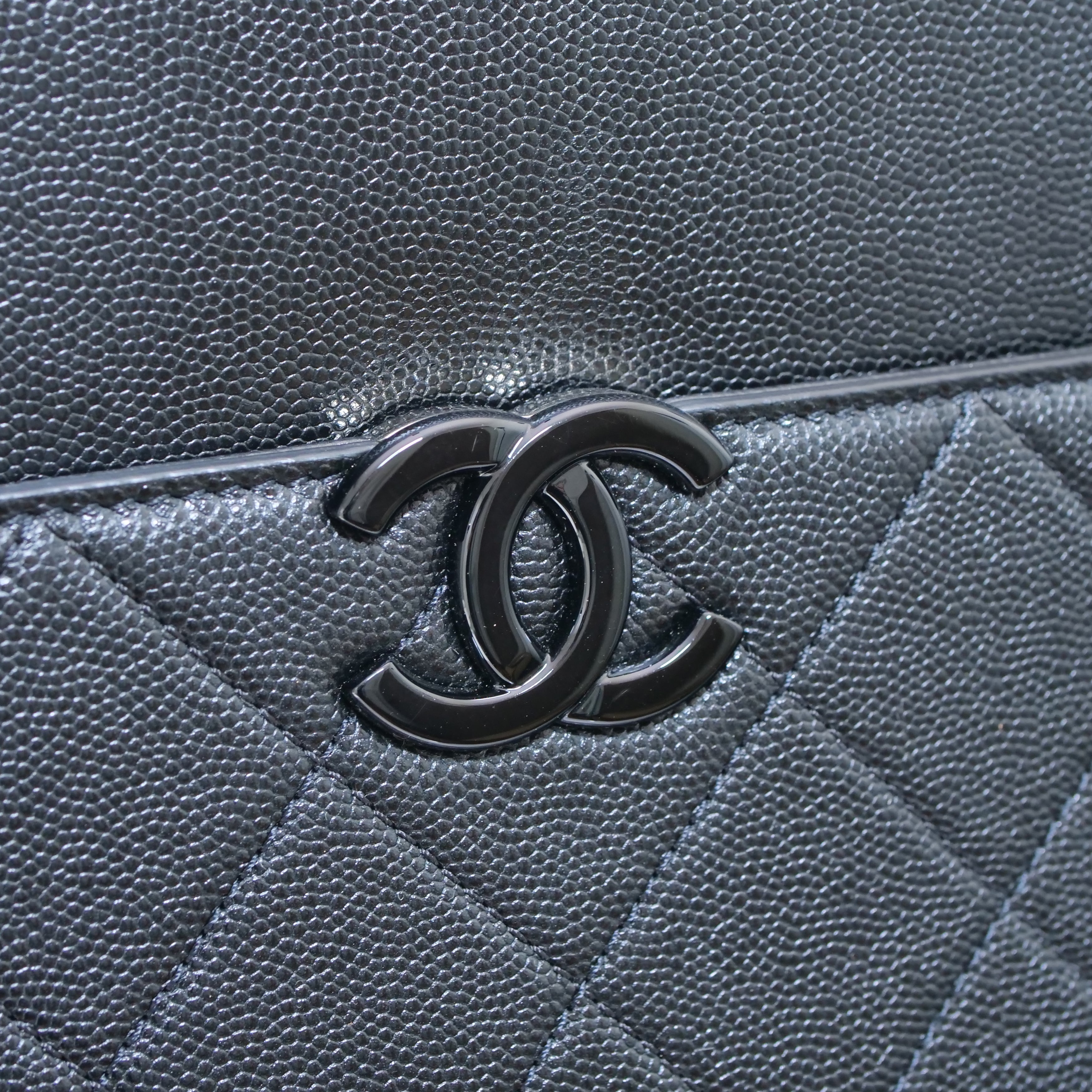 CHANEL Caviar Leather Large Shopping Tote AS2304