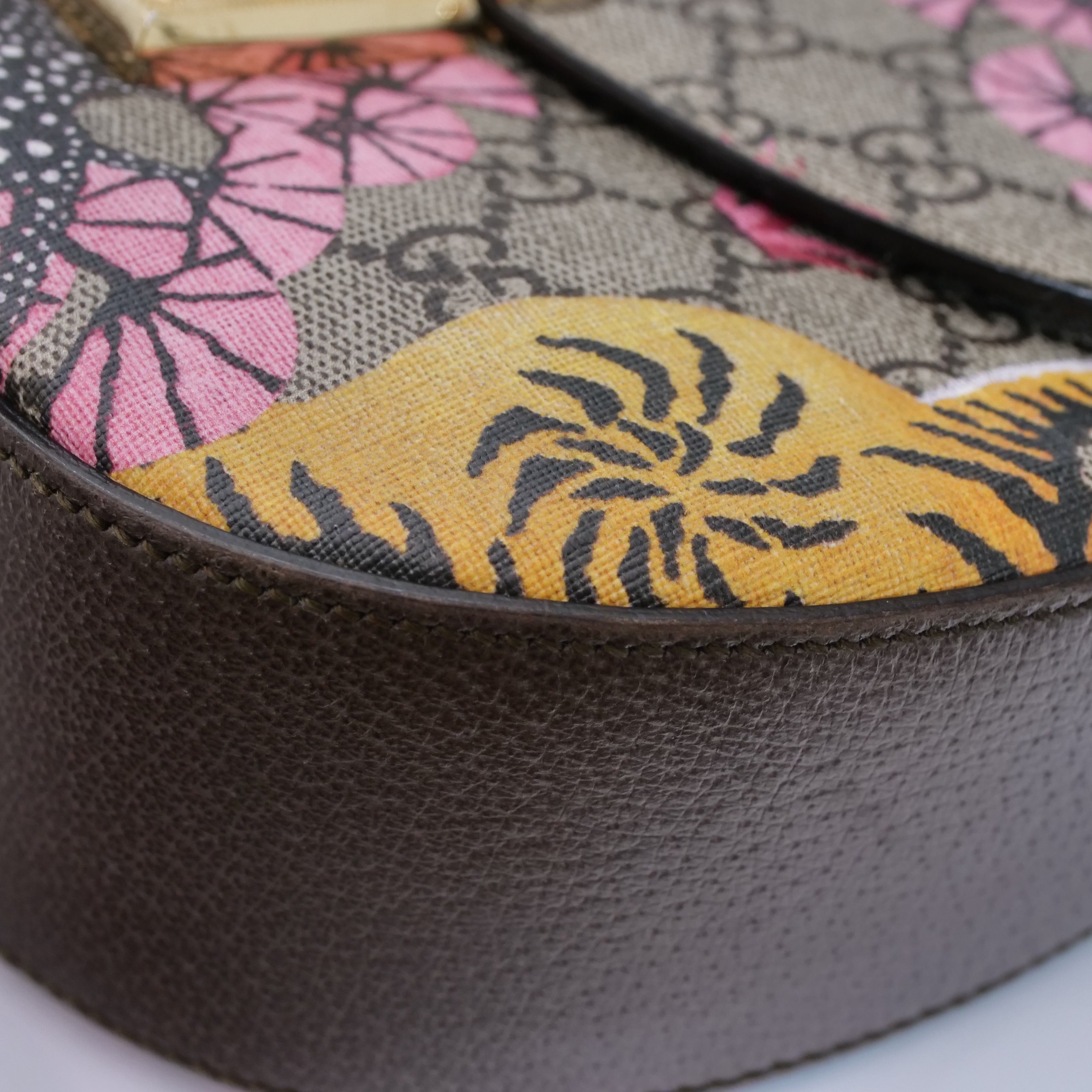 GUCCI GG Supreme Bengal Print Padlock Shoulder Bag 453189