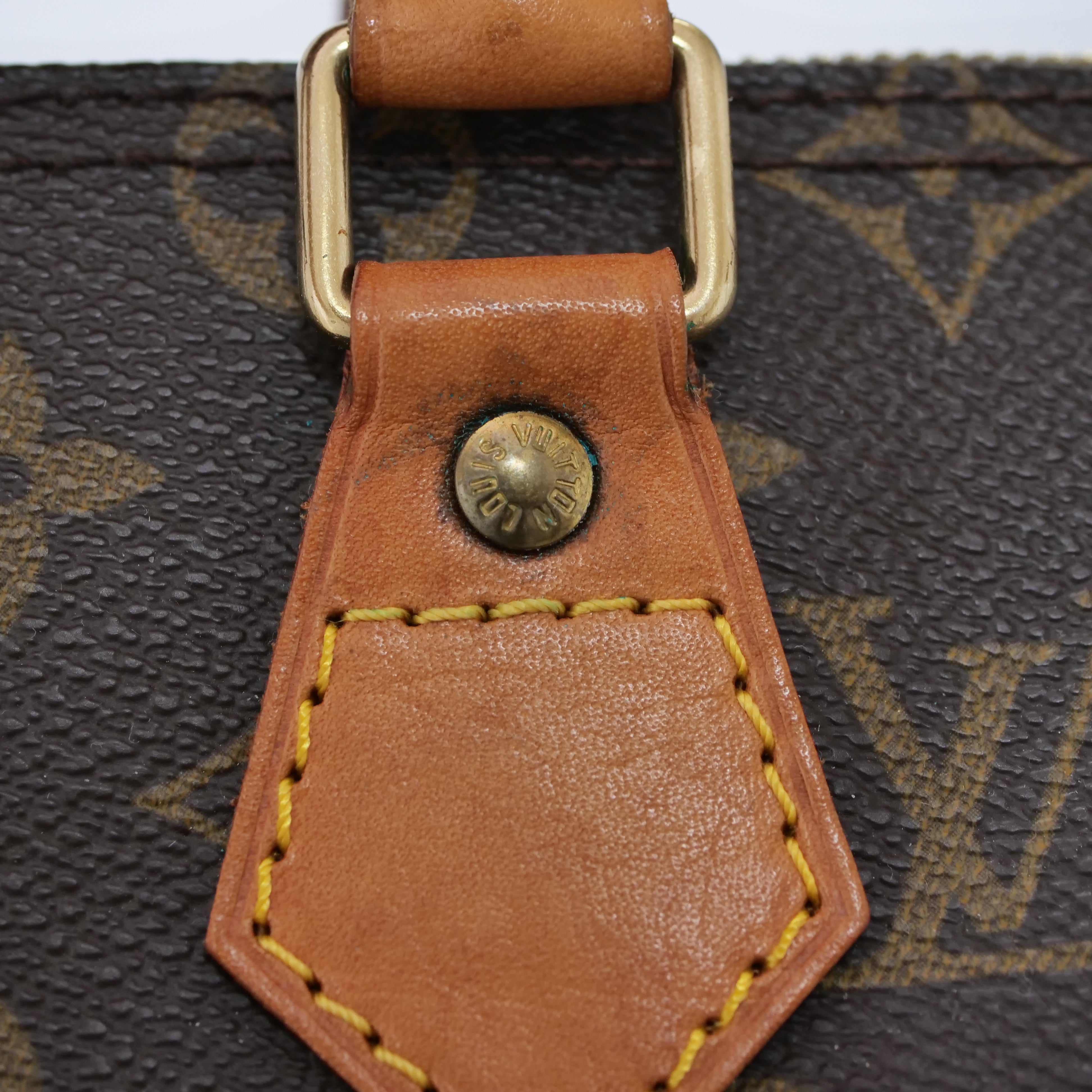 LOUIS VUITTON Monogram Speedy 25 Hand Bag