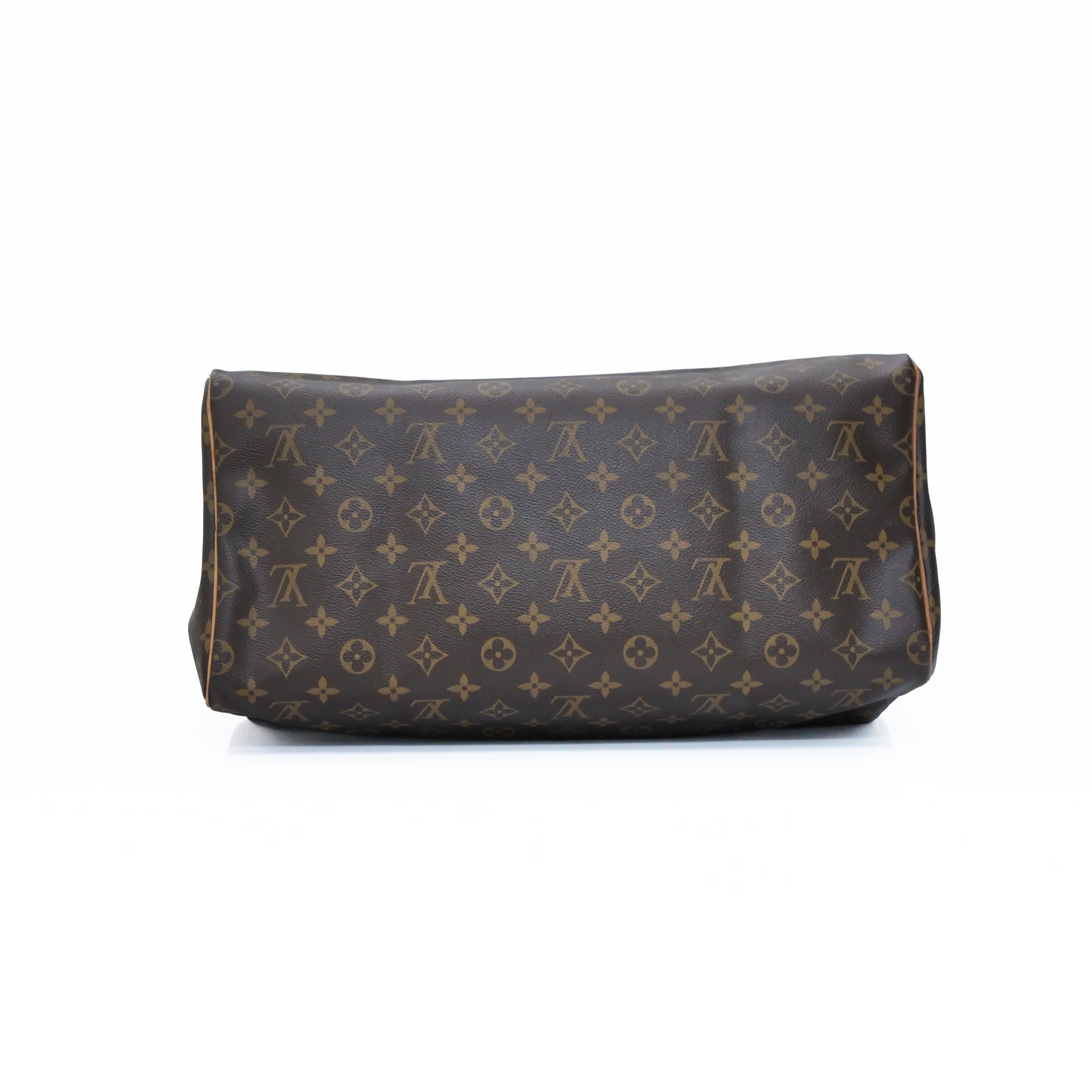 LOUIS VUITTON Monogram Speedy 40 Hand Bag