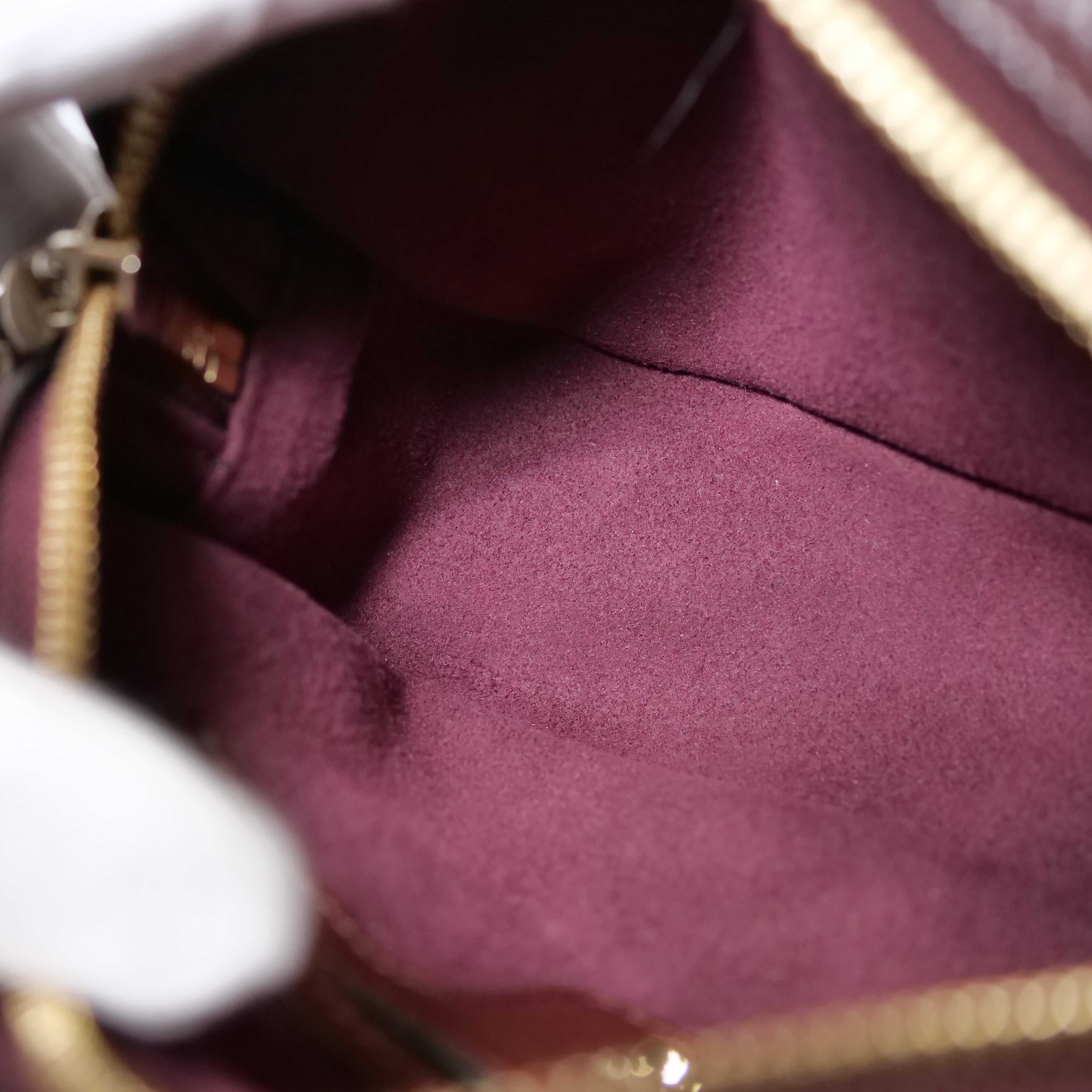 SALVATORE FERRAGAMO Gancini City Shoulder Bag Bordeaux Leather