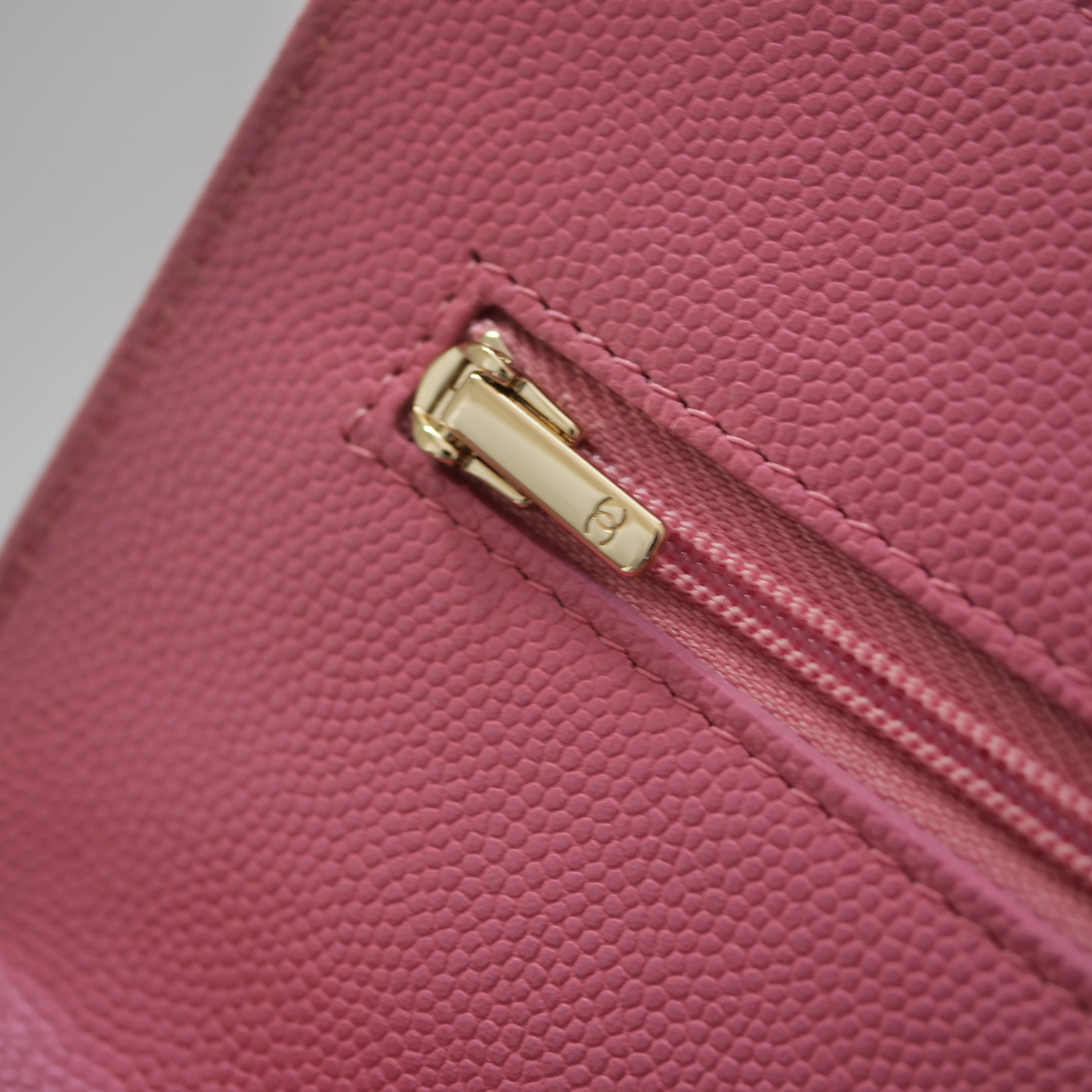 CHANEL Caviar Chain Wallet AP3516 IC Tag