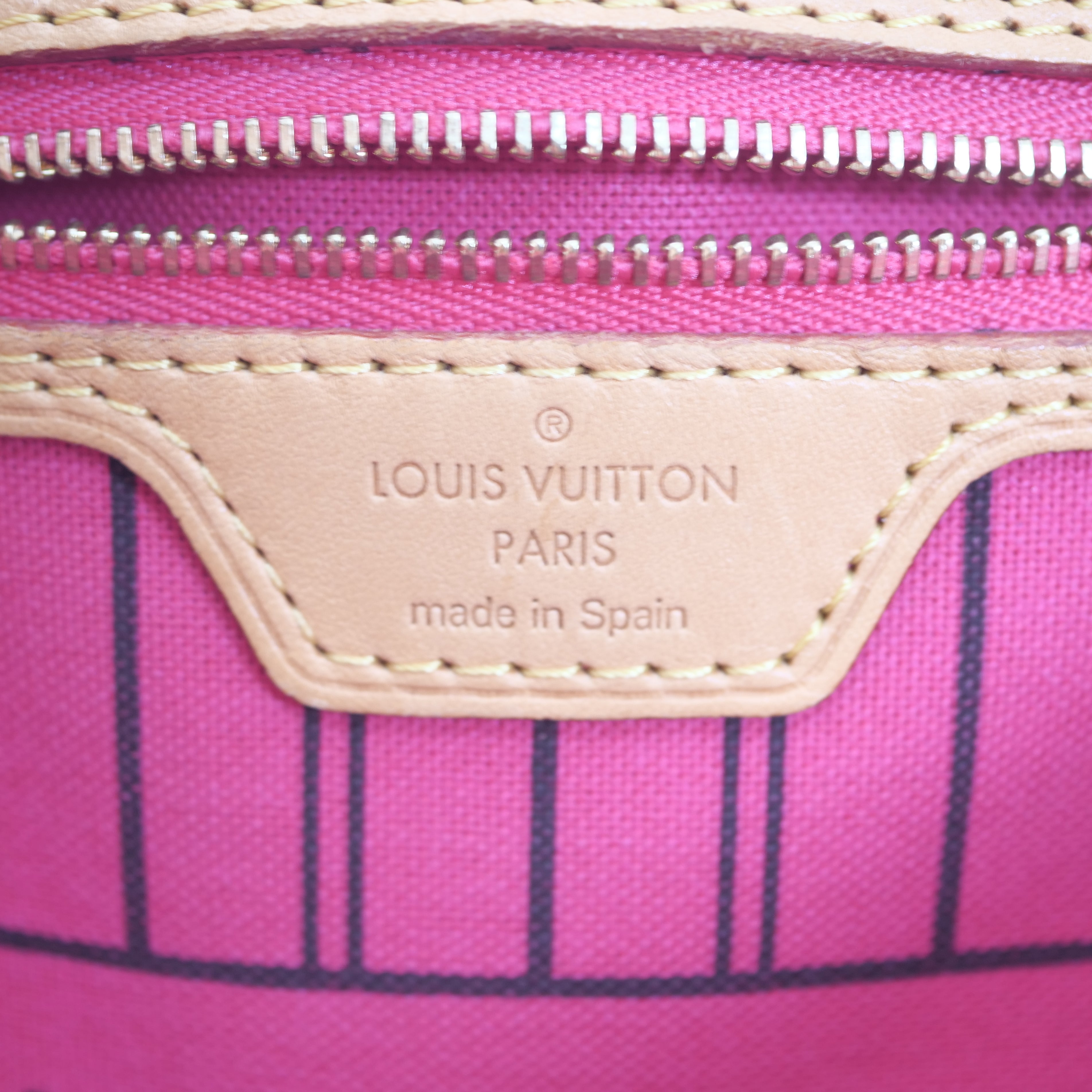 LOUIS VUITTON Neverfull MM Monogram Bay Tote Bag M41991
