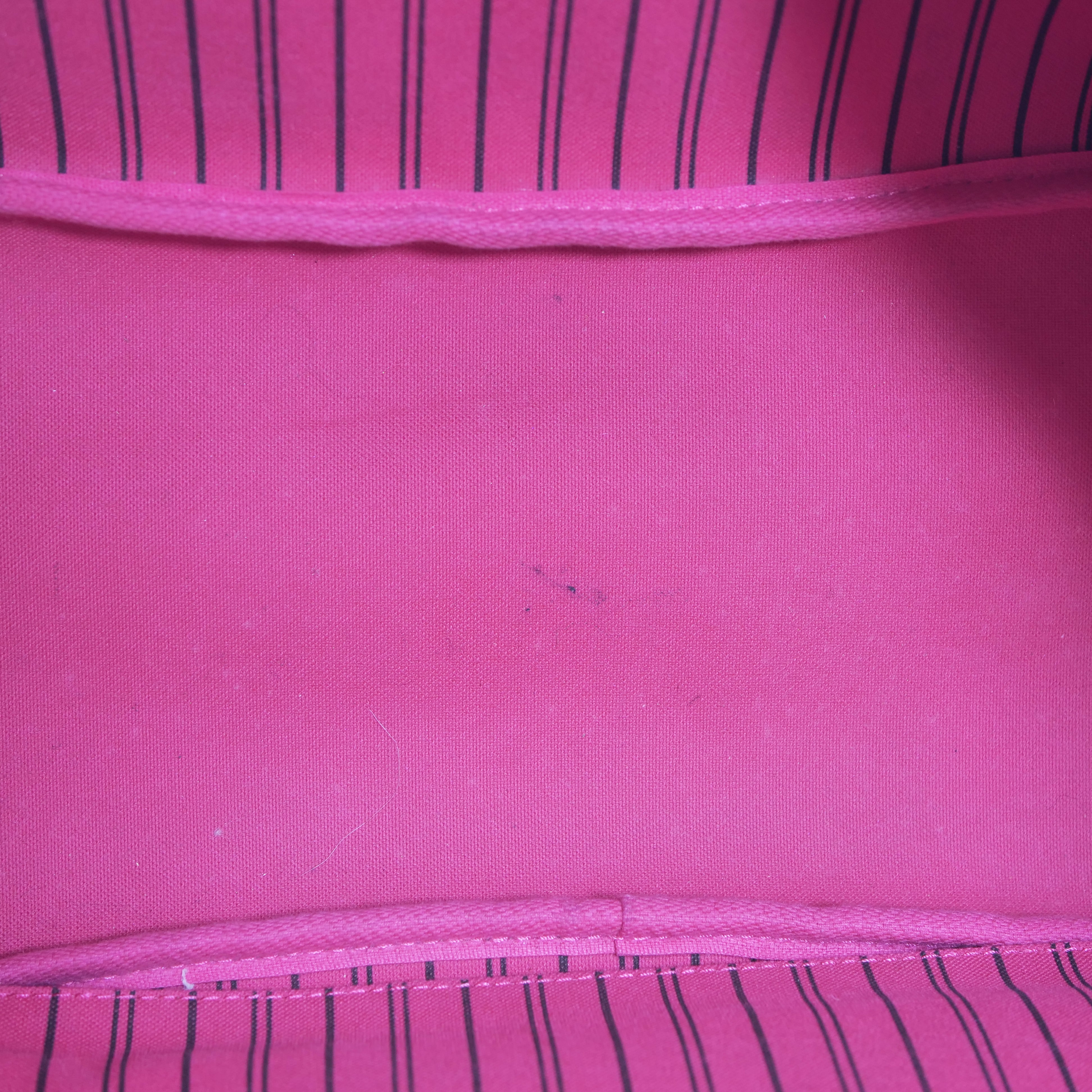 LOUIS VUITTON Neverfull MM Monogram Bay Tote Bag M41991