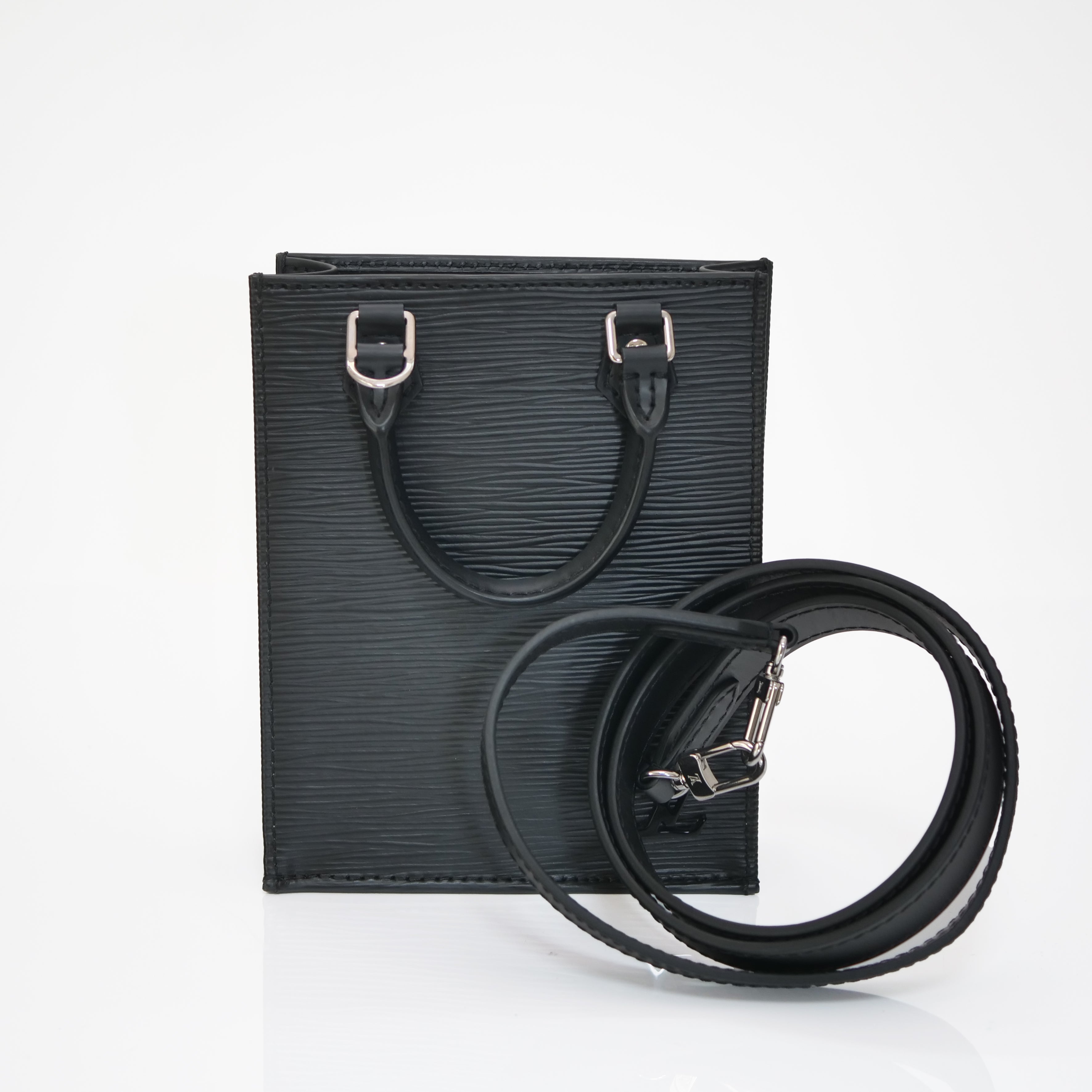 LOUIS VUITTON Petite Sac Plat Epi Leather M69441