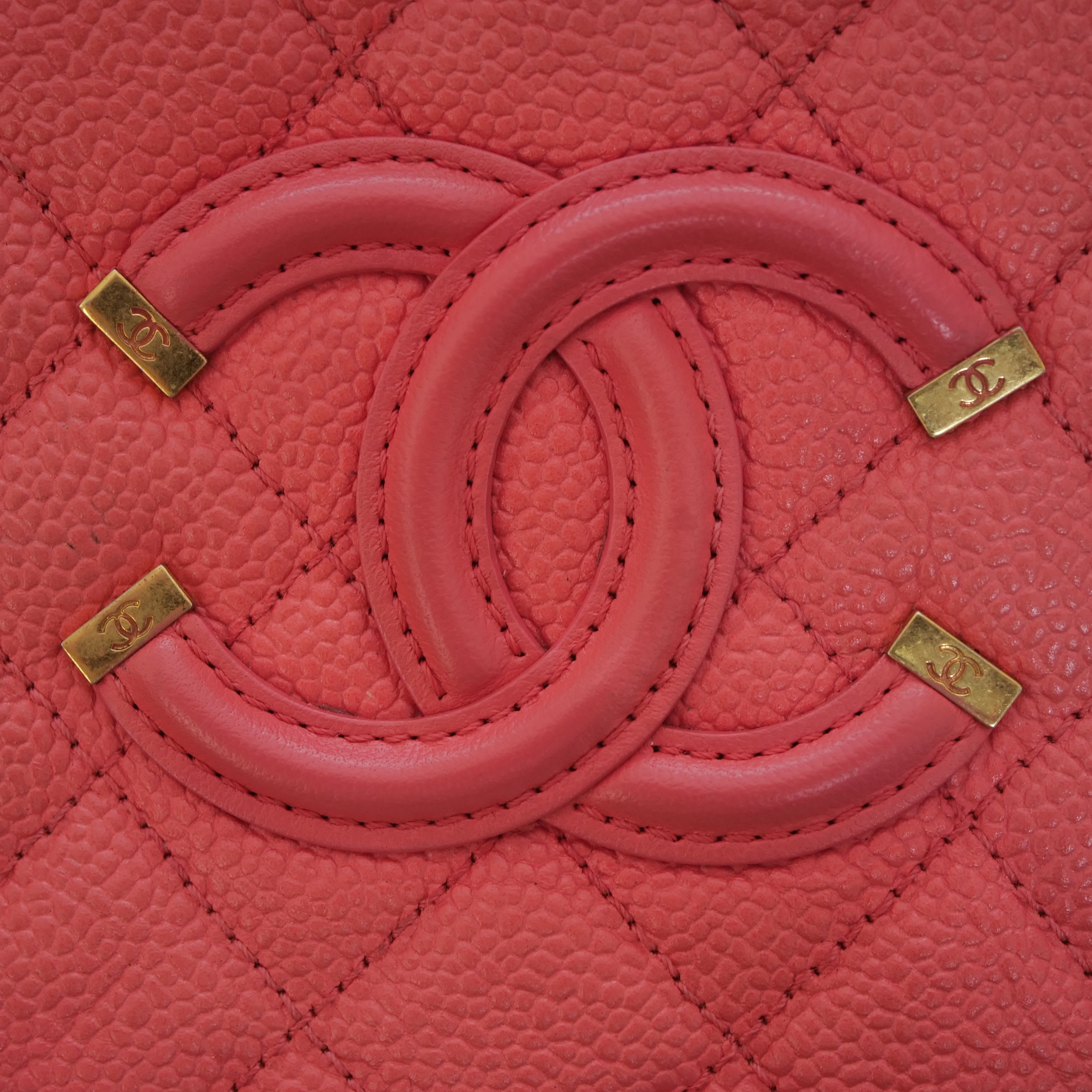 CHANEL CC Filigree Caviar Skin 2Way Bag