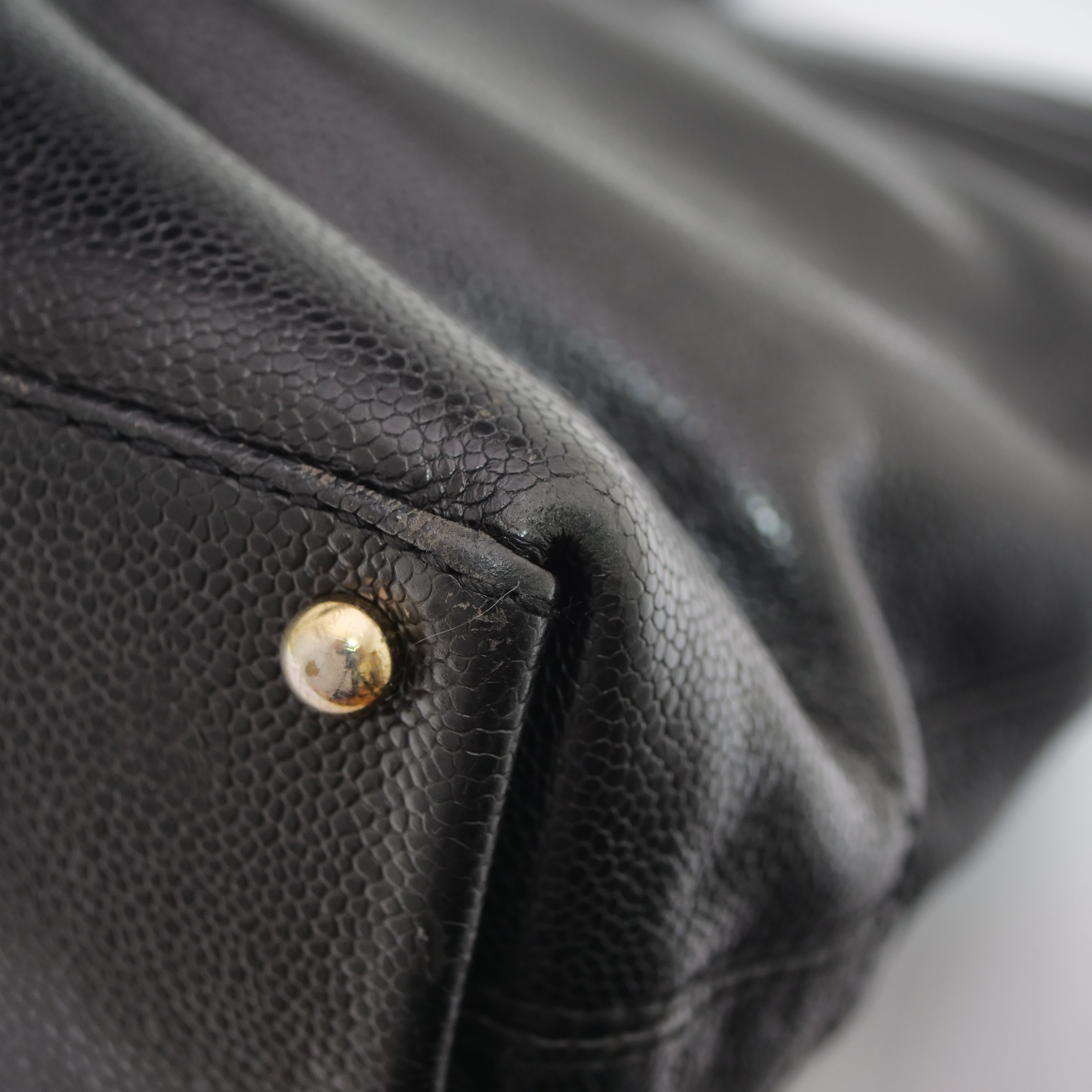 CHANEL Caviar Skin Tote Bag