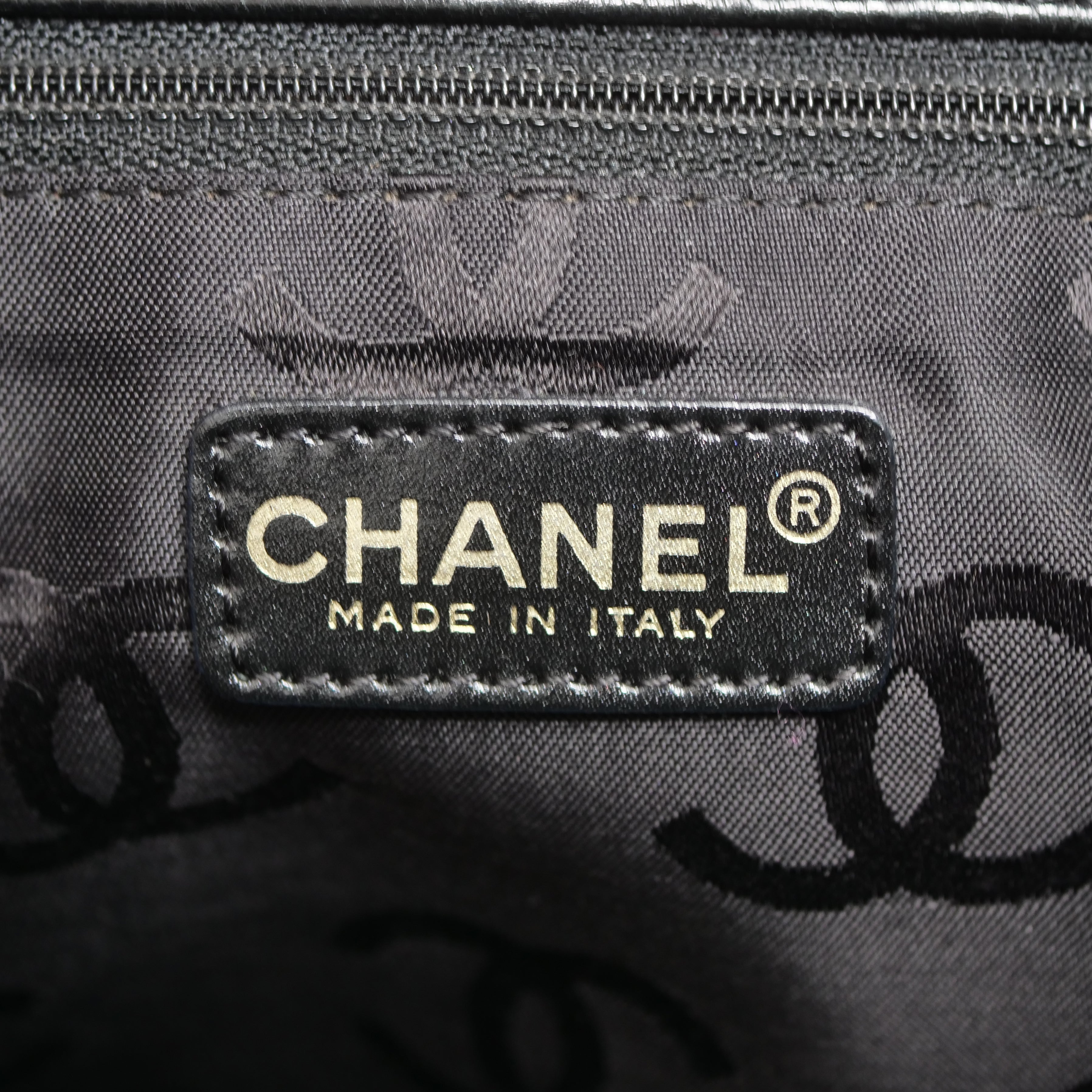 CHANEL Caviar Skin Tote Bag