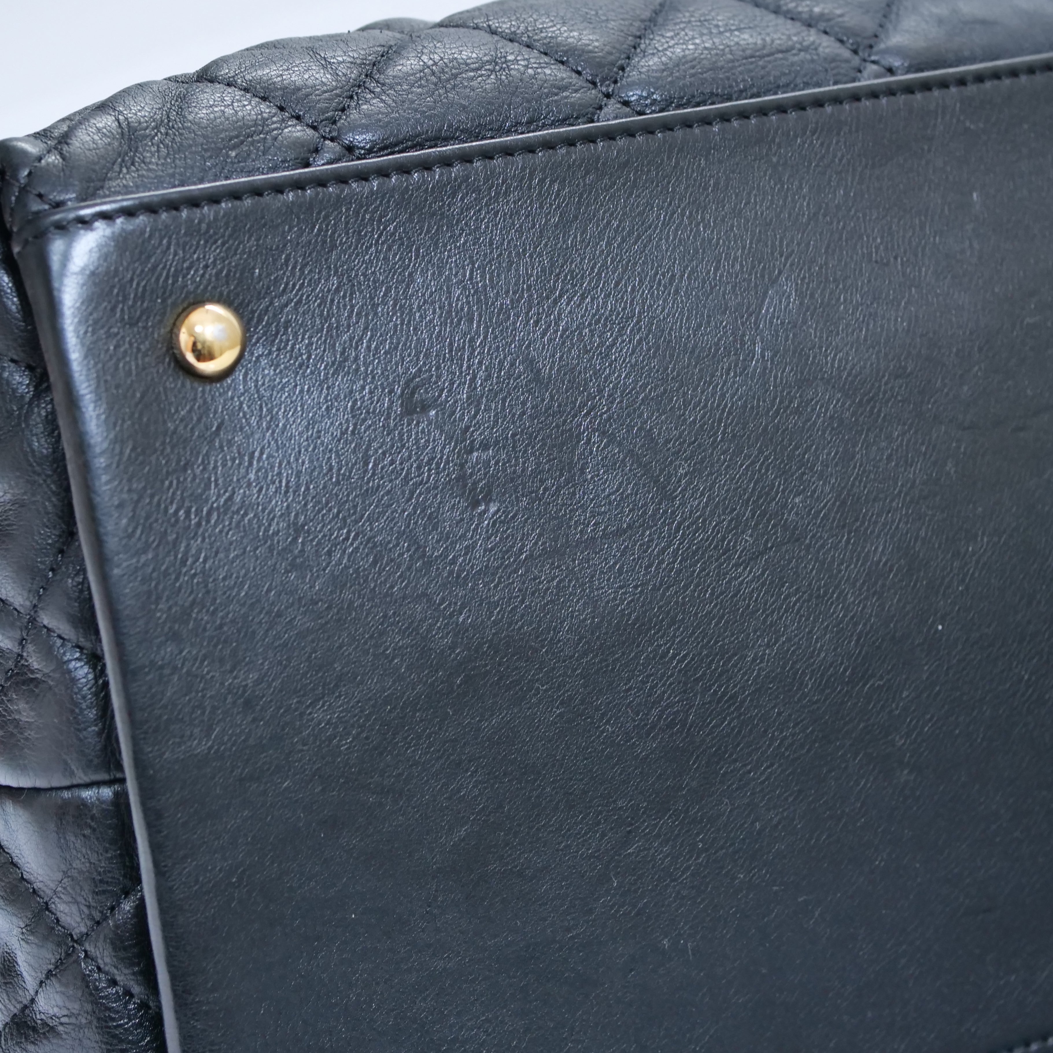 CHANEL Chain Me Tote Bag A50494