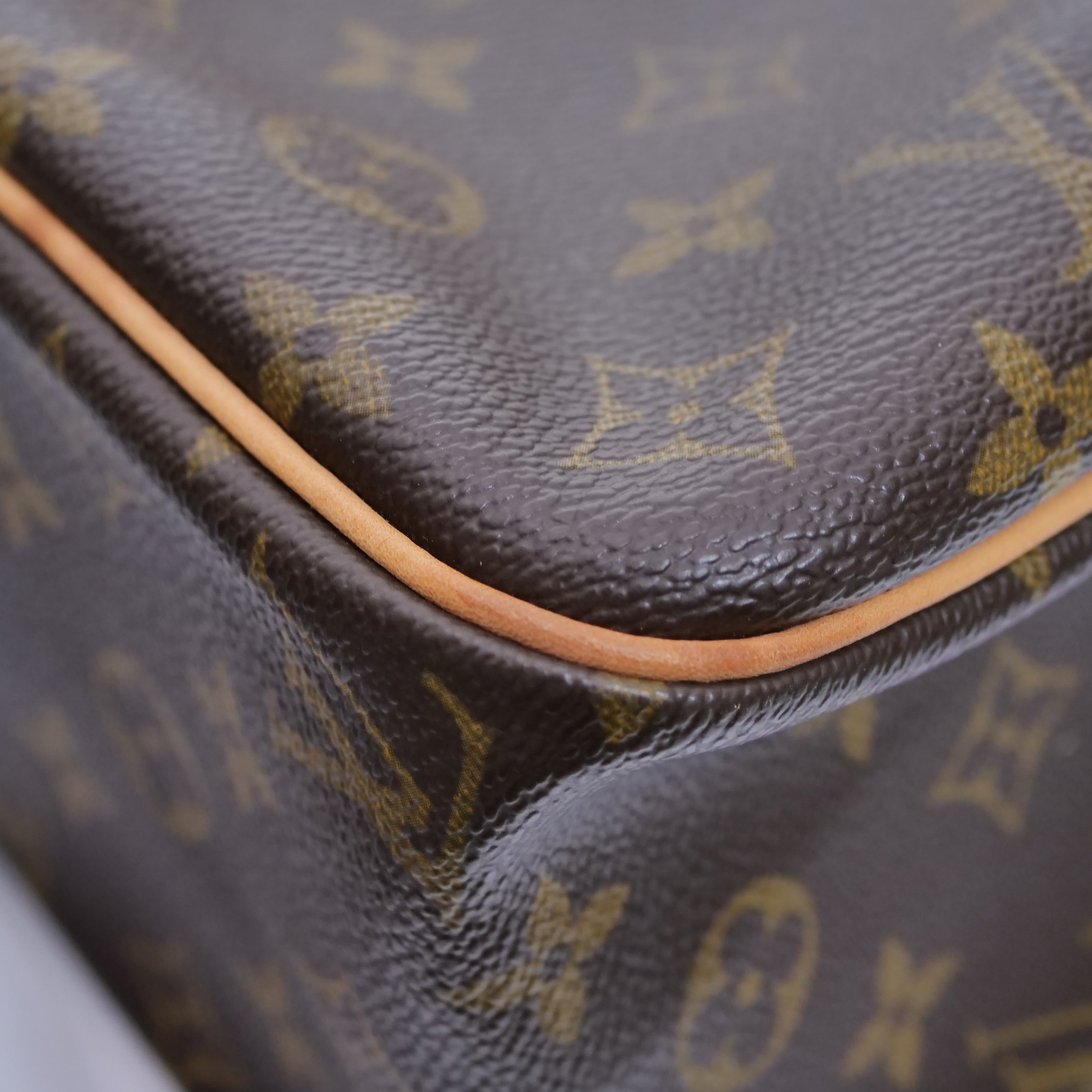 LOUIS VUITTON Cite GM Monogram Shoulder Bag M51181