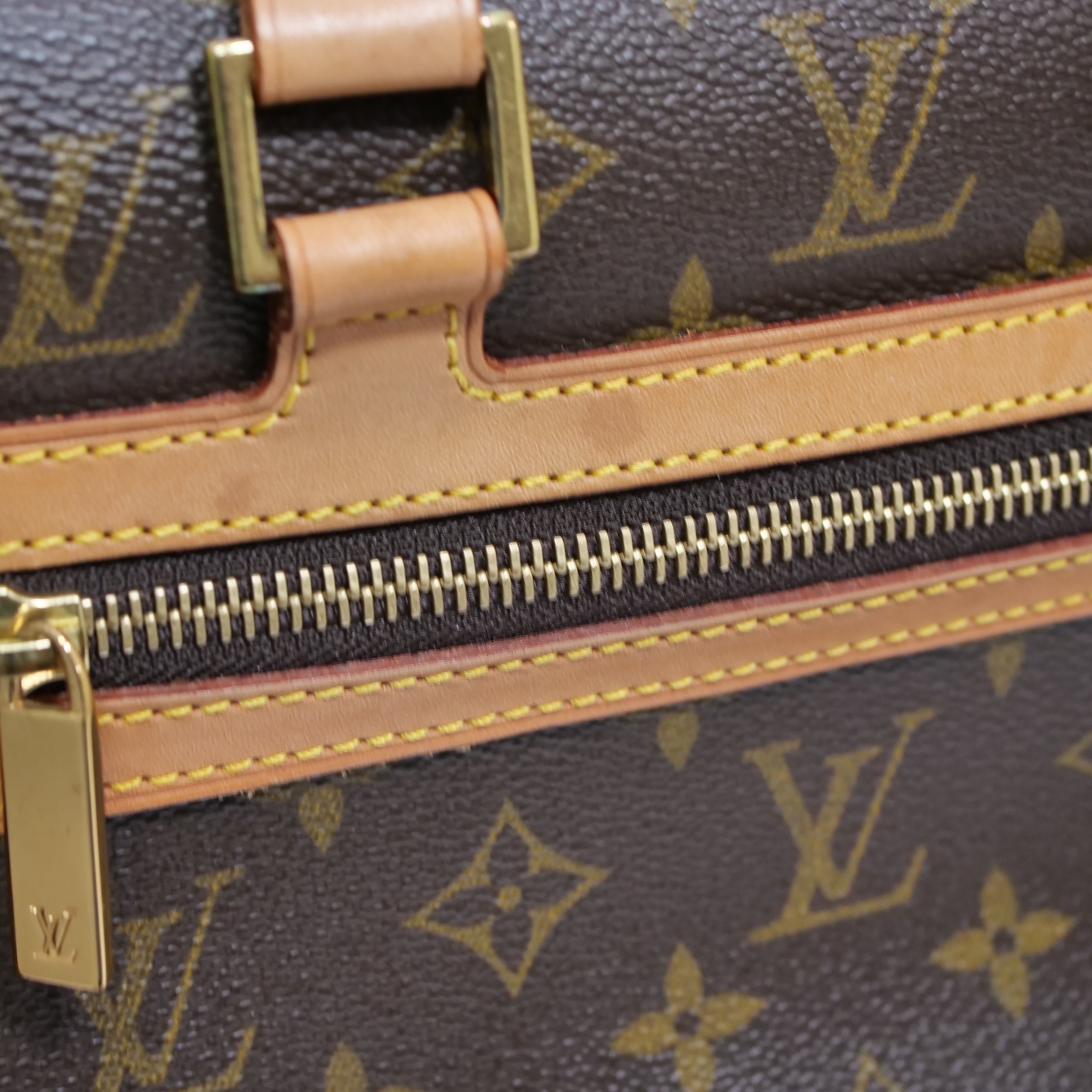LOUIS VUITTON Cite GM Monogram Shoulder Bag M51181