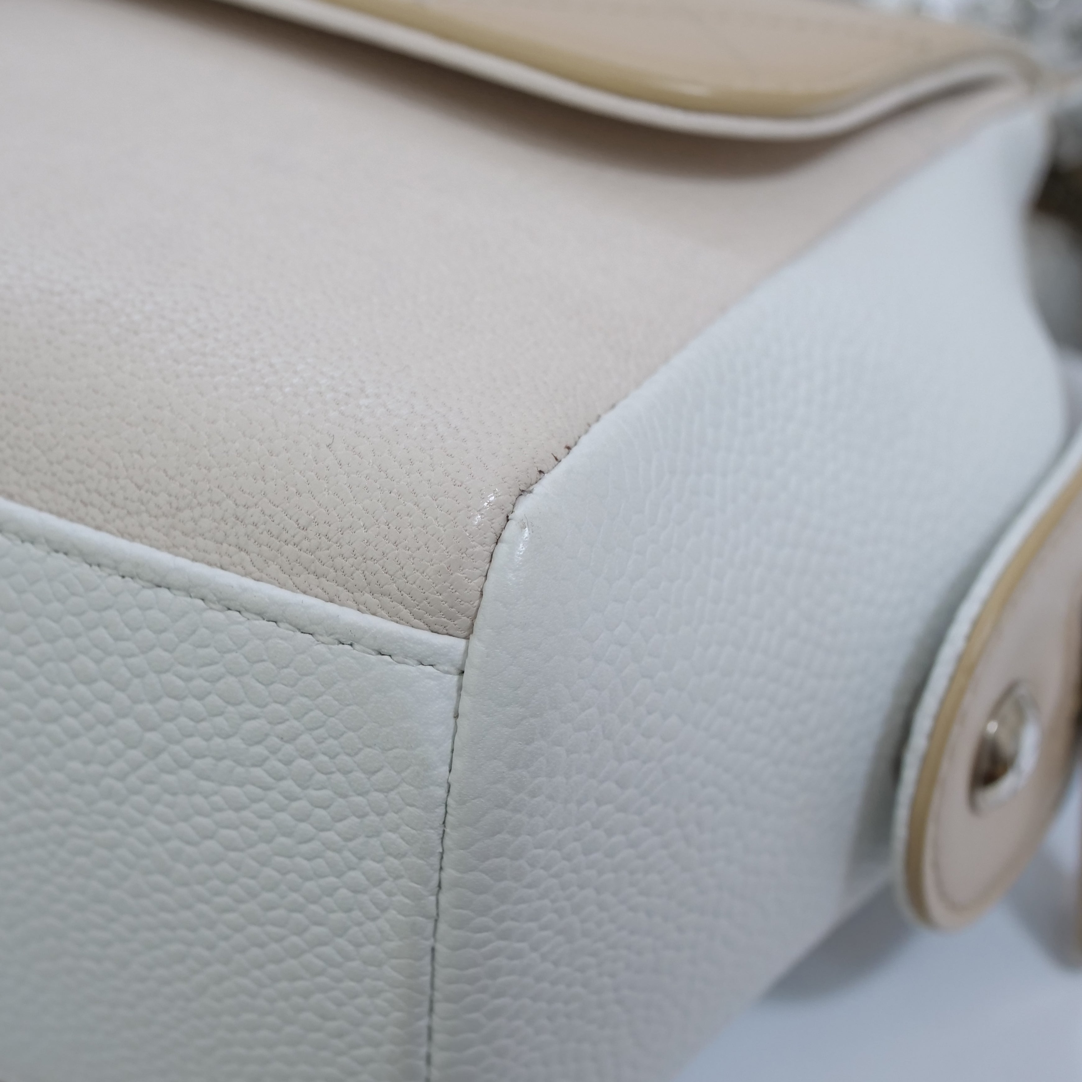 CHANEL Quilted Chain Shoulder Bag Bi-Color