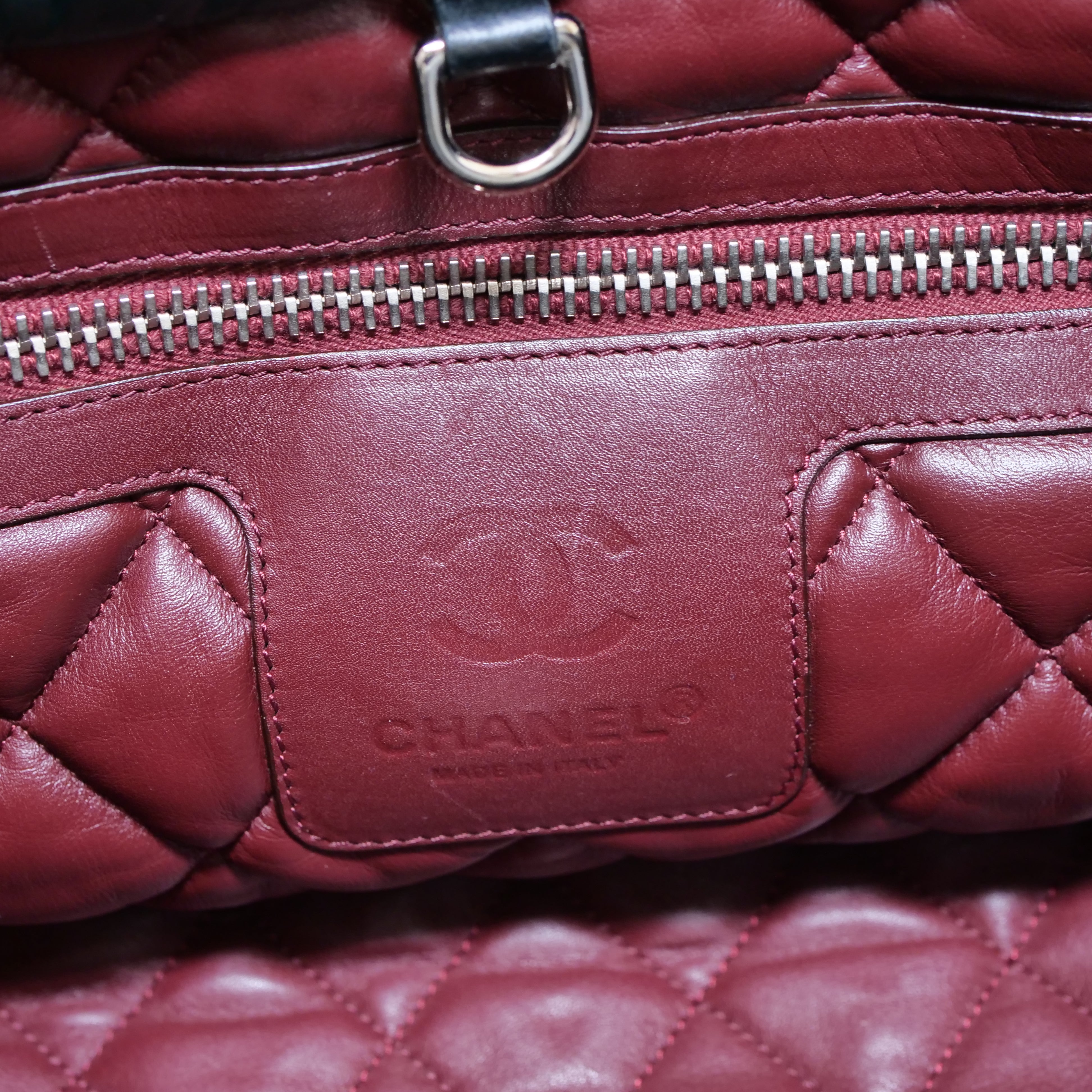 CHANEL Coco Cocoon small Leather Tote Bag A47108