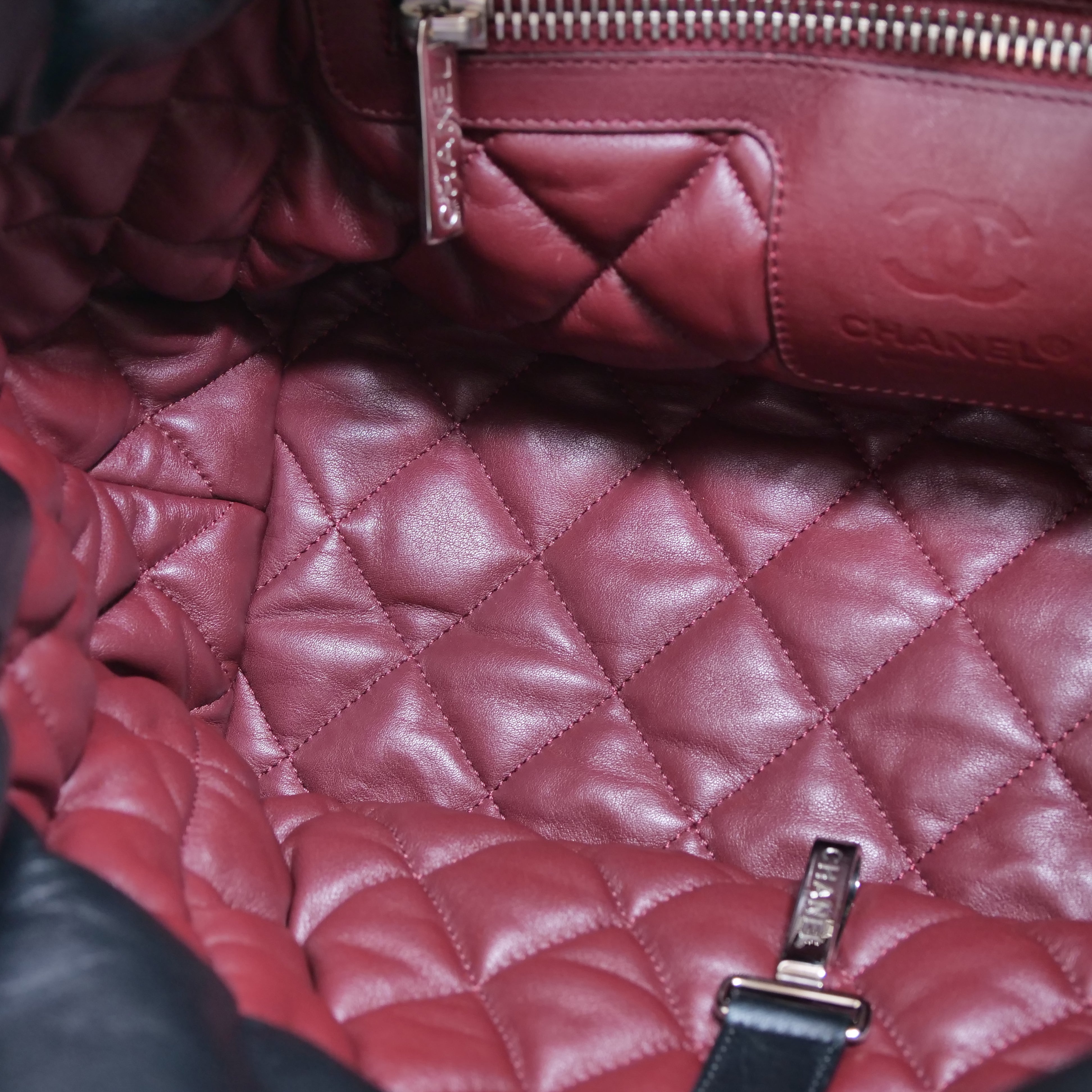 CHANEL Coco Cocoon small Leather Tote Bag A47108