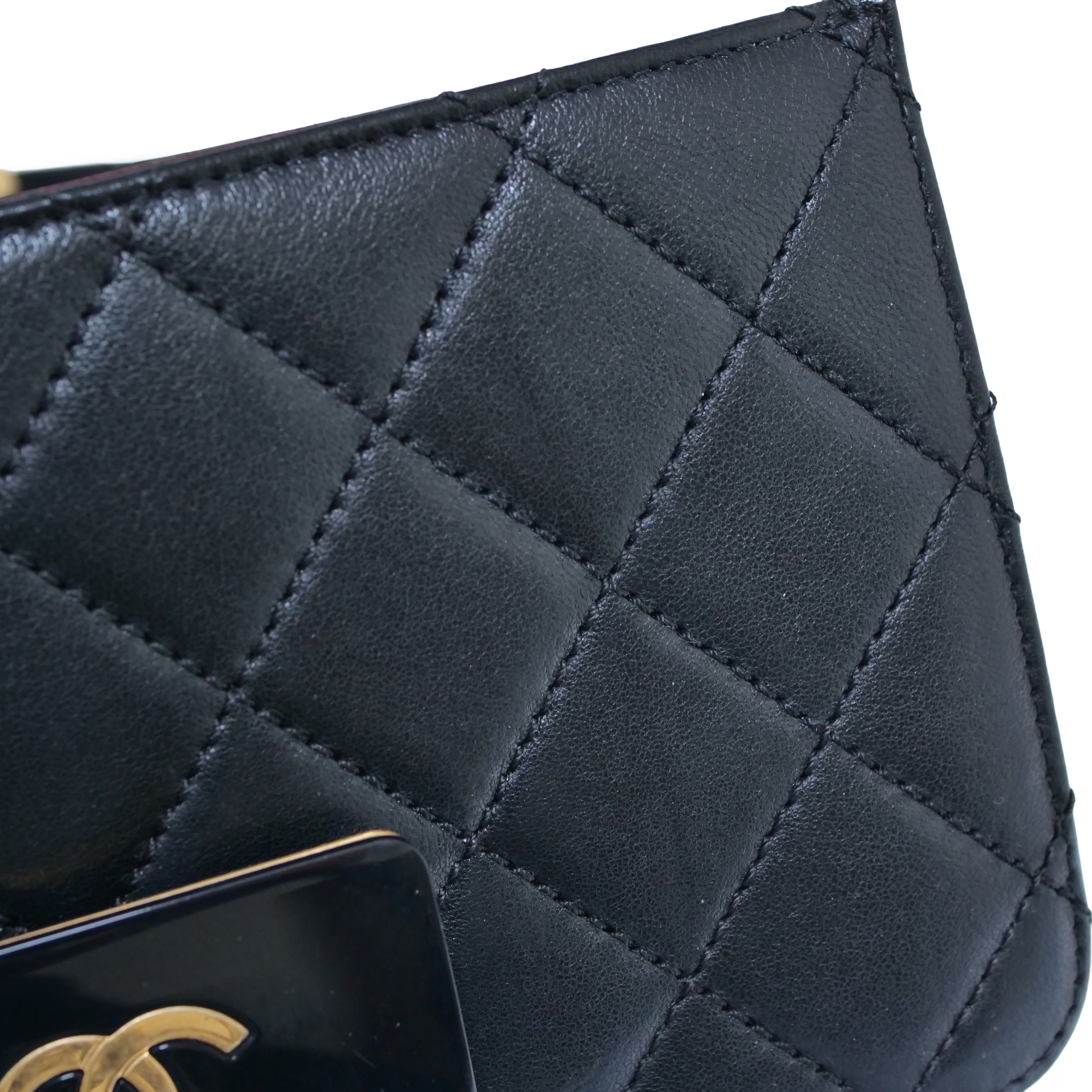 CHANEL Beauty Lock Chain Shoulder Bag