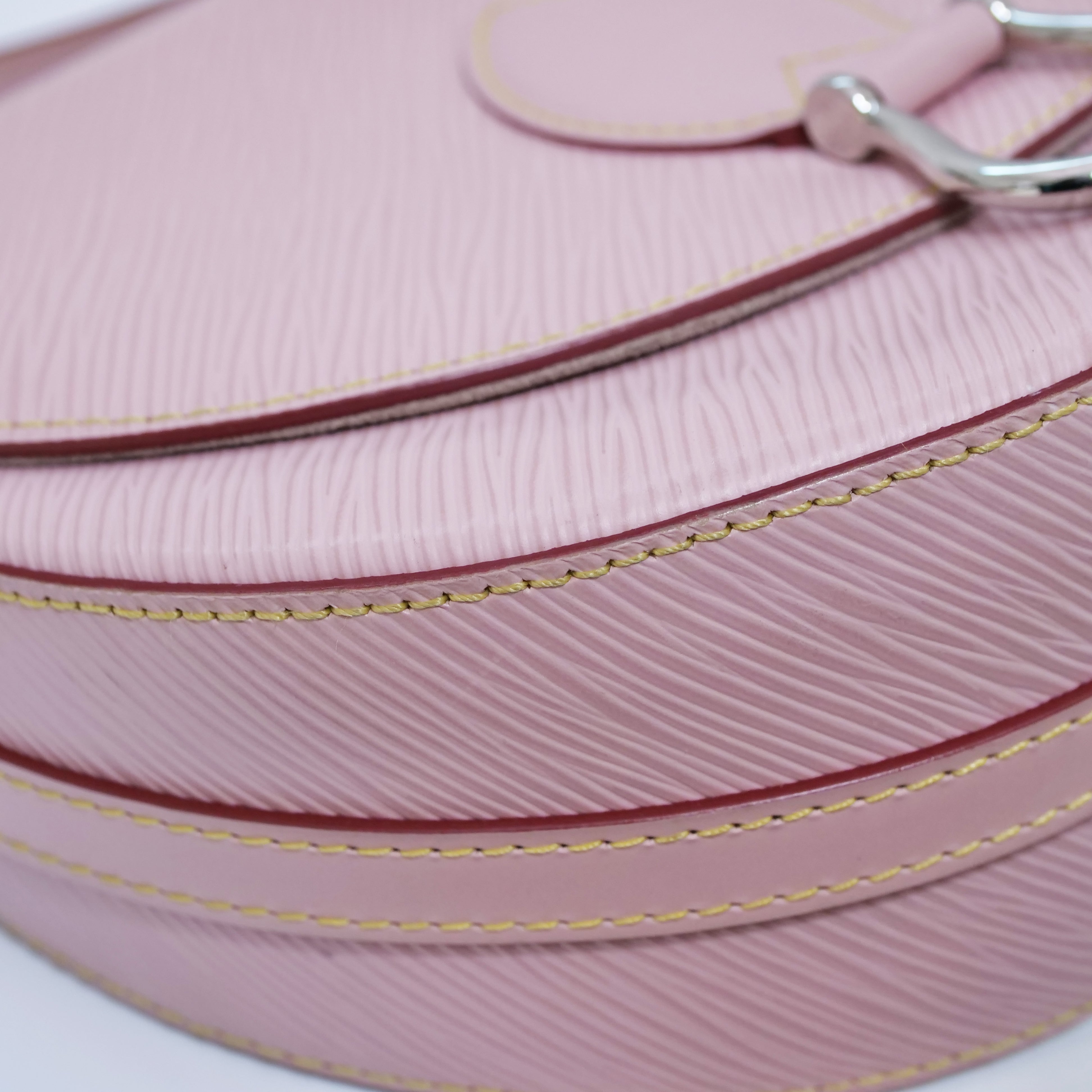 LOUIS VUITTON Epi Saint Cloud Shoulder Bag Rose Ballerine