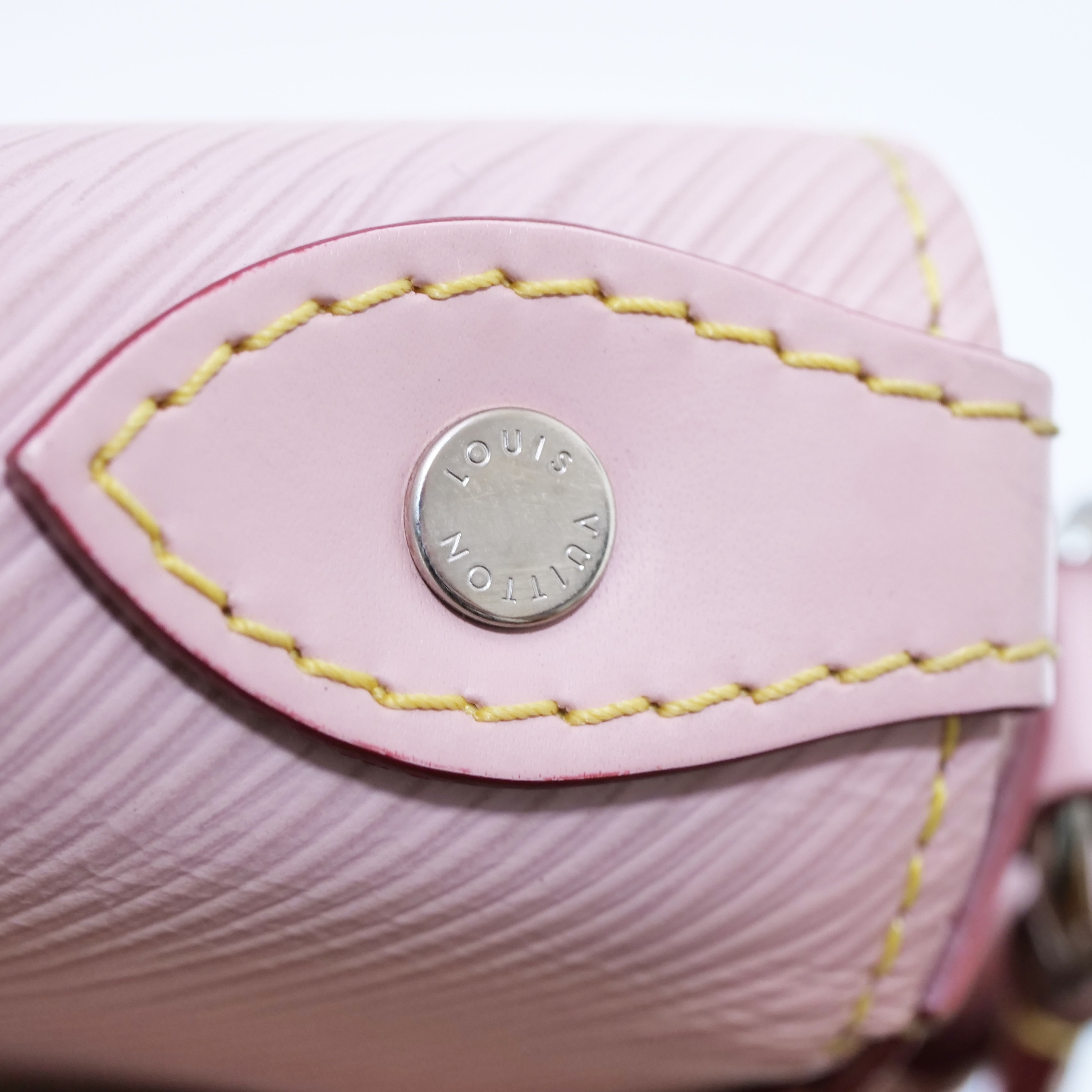 LOUIS VUITTON Epi Saint Cloud Shoulder Bag Rose Ballerine