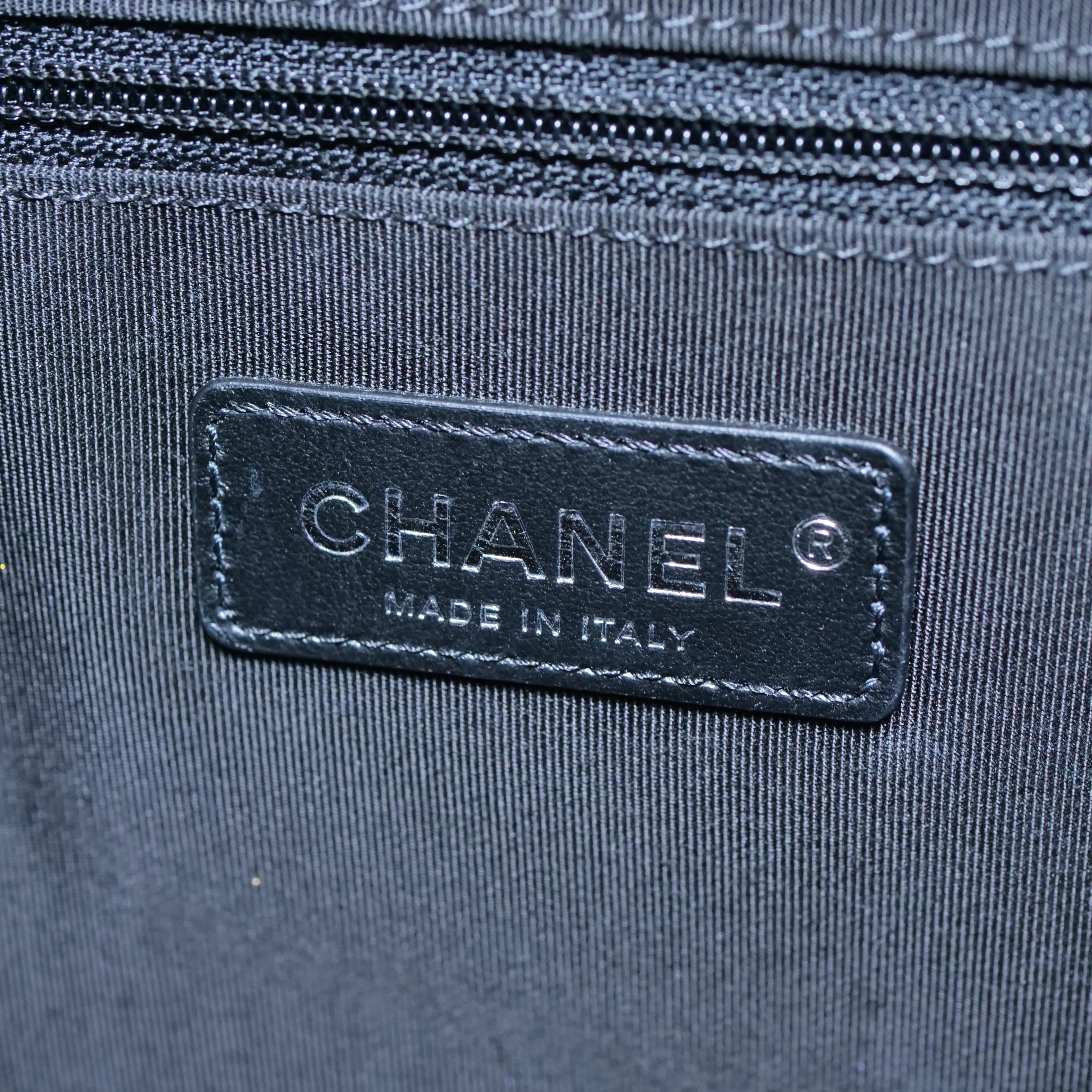 CHANEL Caviar Leather Large Shopping Tote AS2304