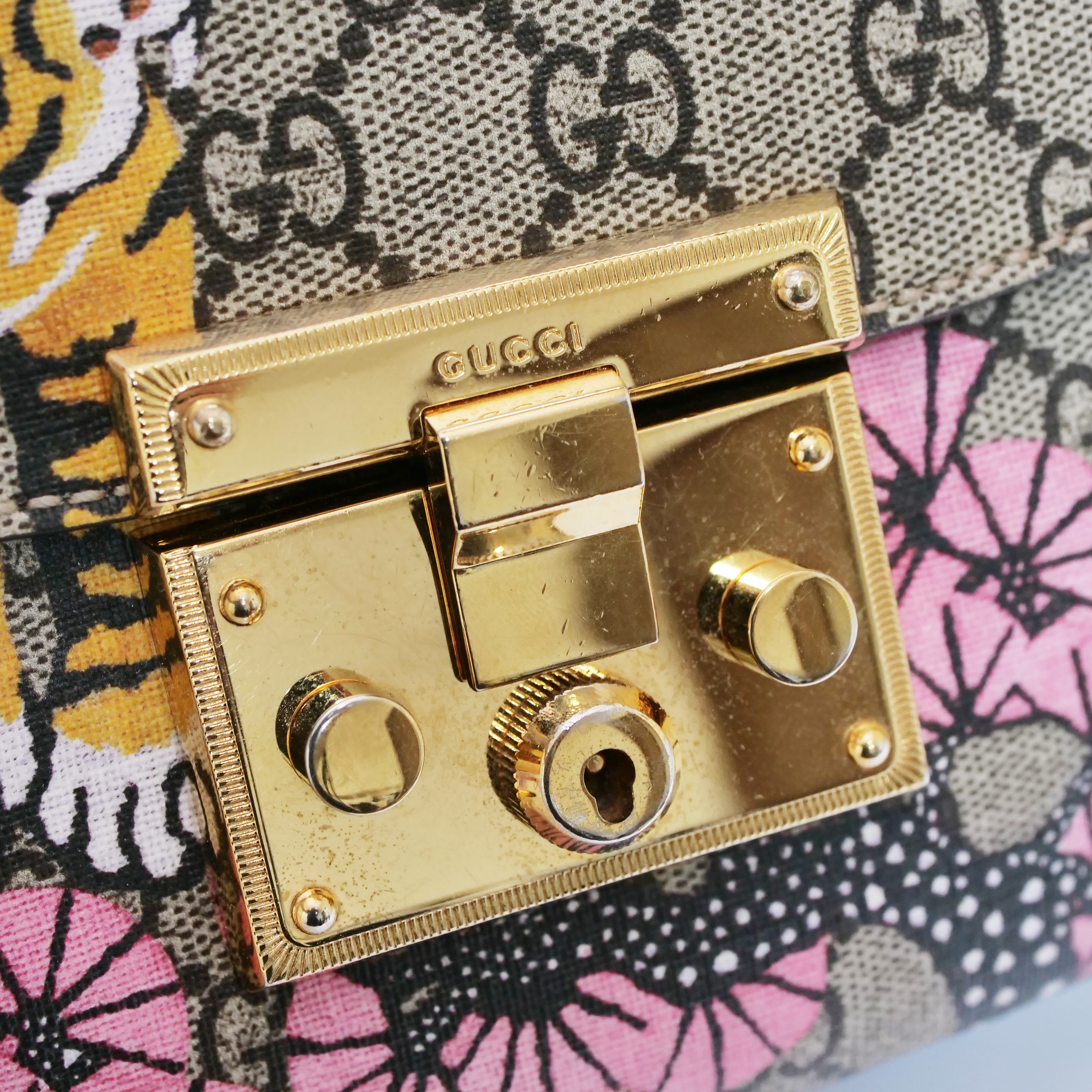 GUCCI GG Supreme Bengal Print Padlock Shoulder Bag 453189