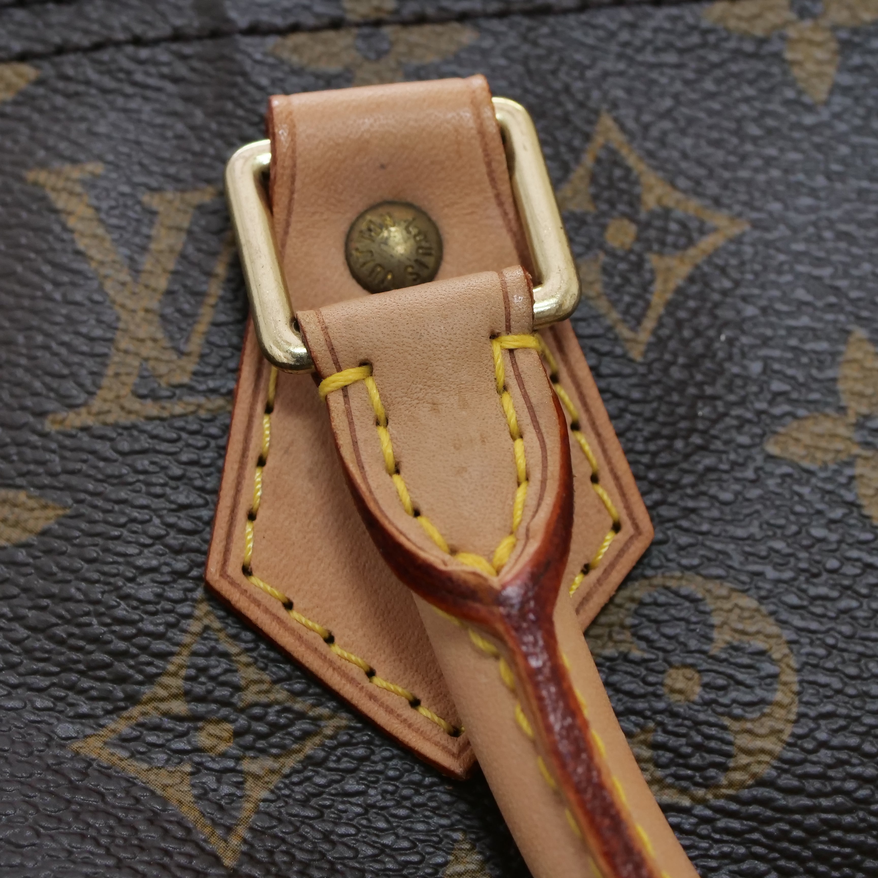 LOUIS VUITTON Monogram Speedy 40 Hand Bag